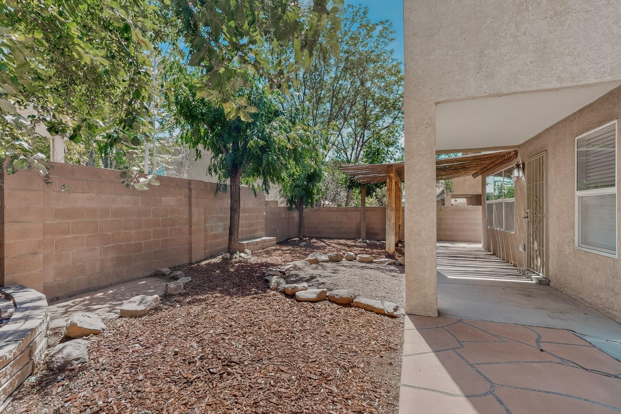 Photo 10 — 7312 Desert Eagle Road NE