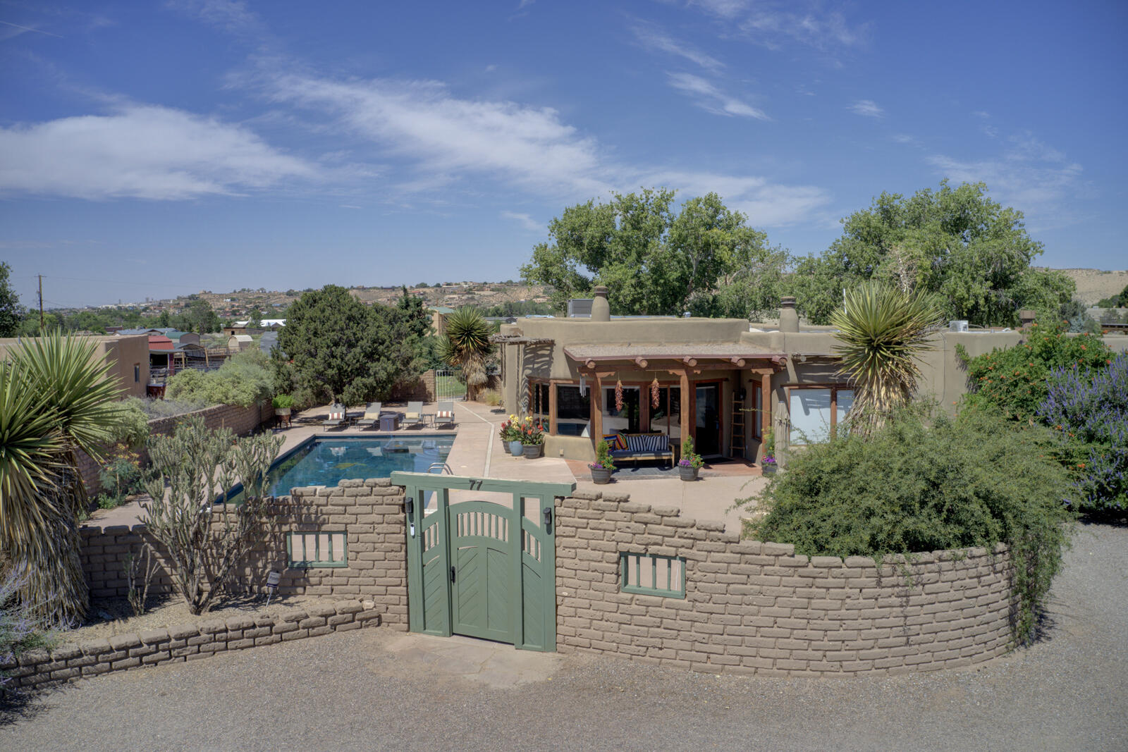 Photo 4 — 77 Dulce Court