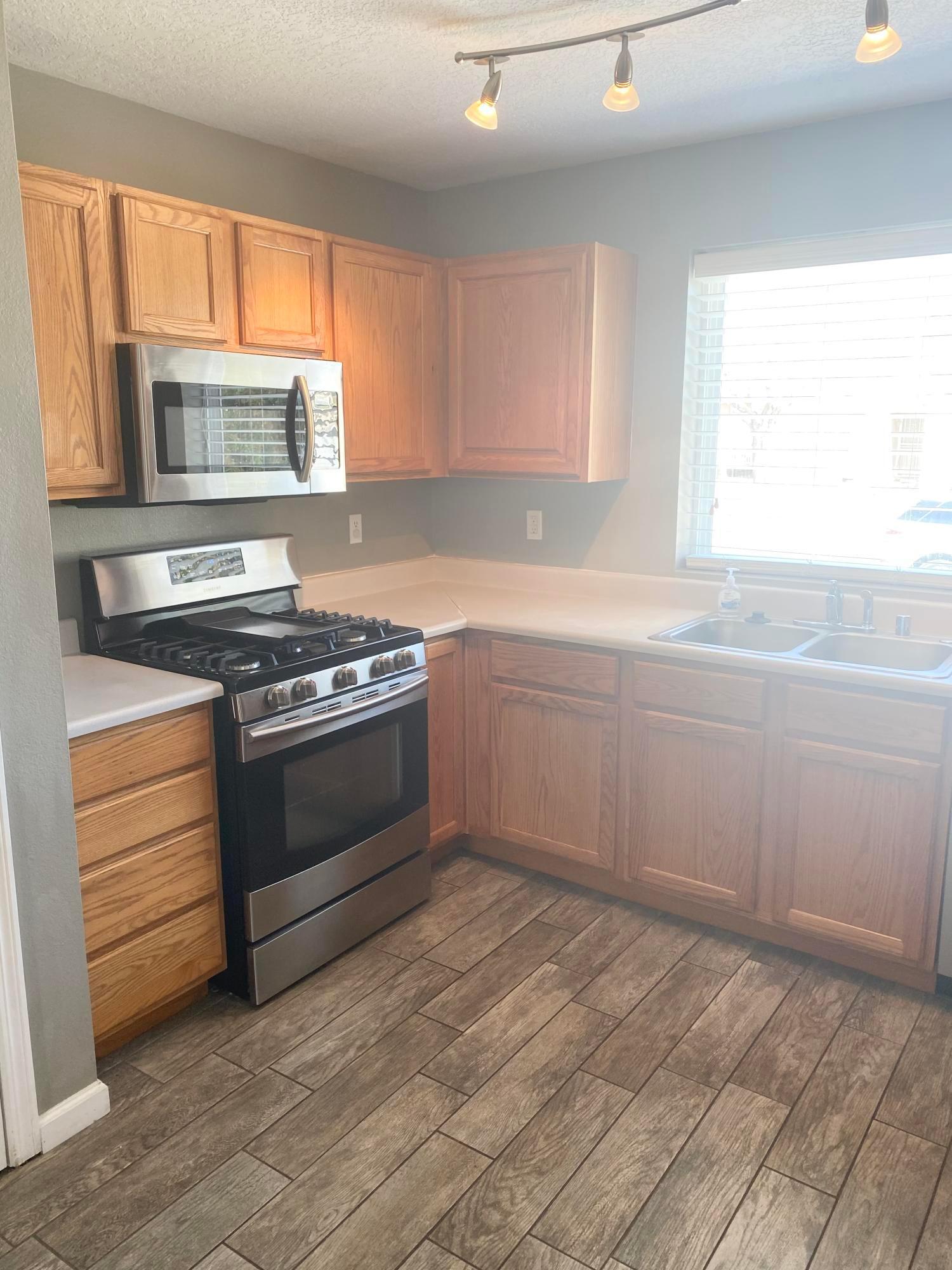 Photo 15 — 9016 Anacapa Avenue NW