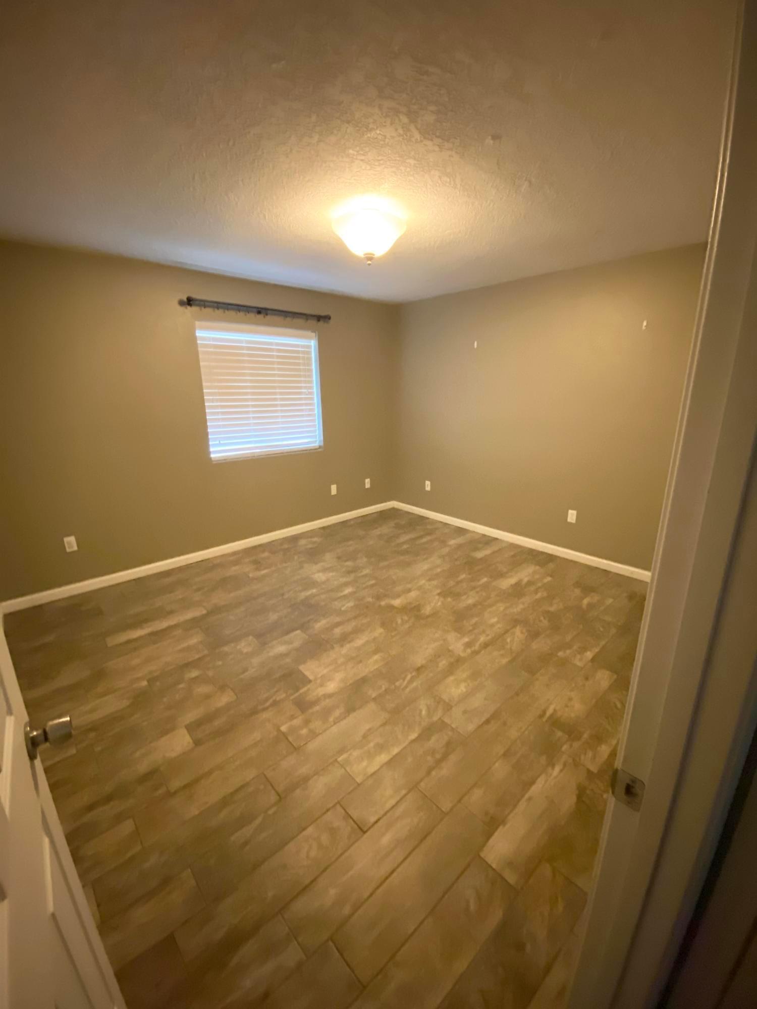 Photo 14 — 9016 Anacapa Avenue NW