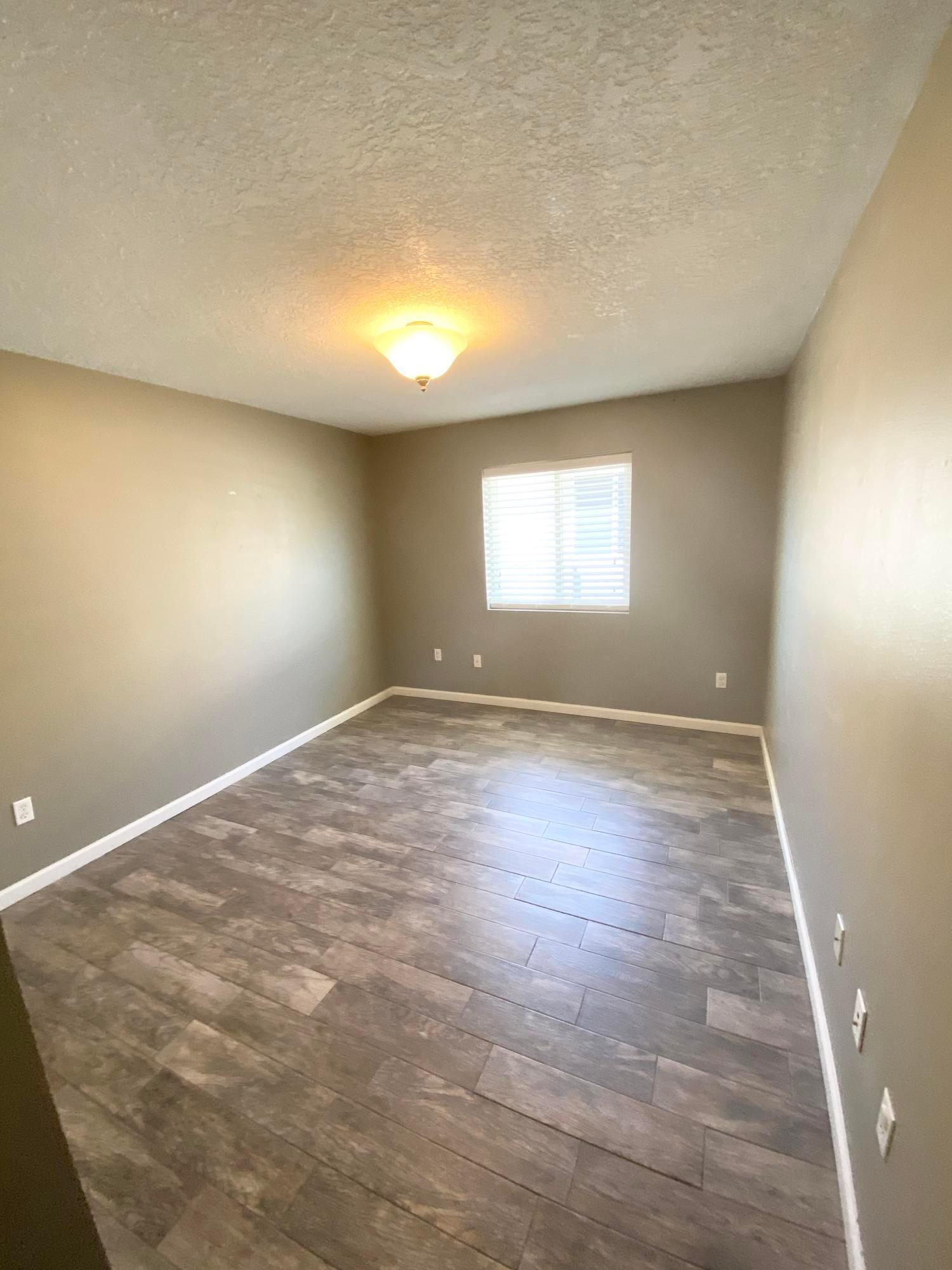 Photo 10 — 9016 Anacapa Avenue NW
