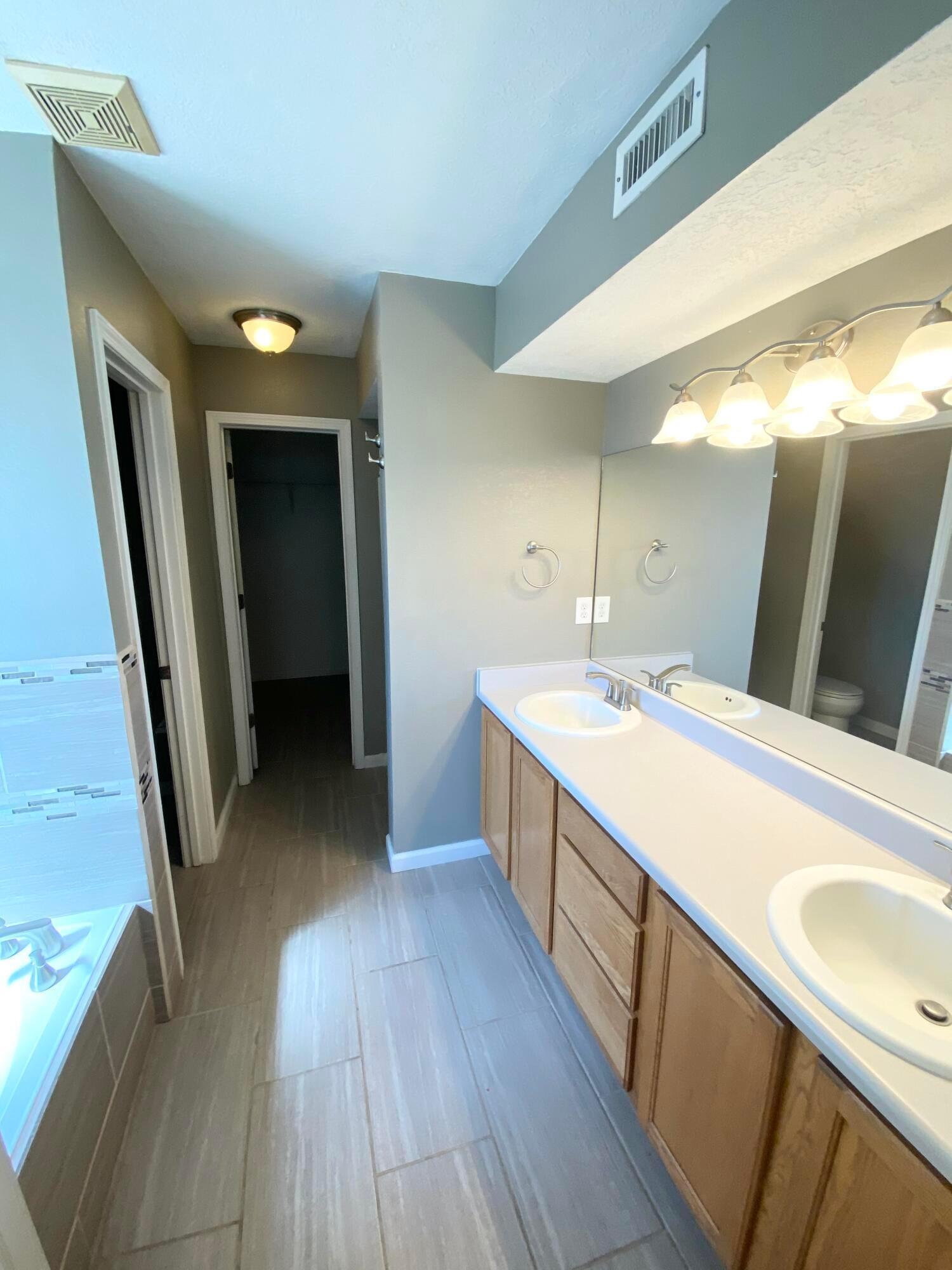 Photo 7 — 9016 Anacapa Avenue NW