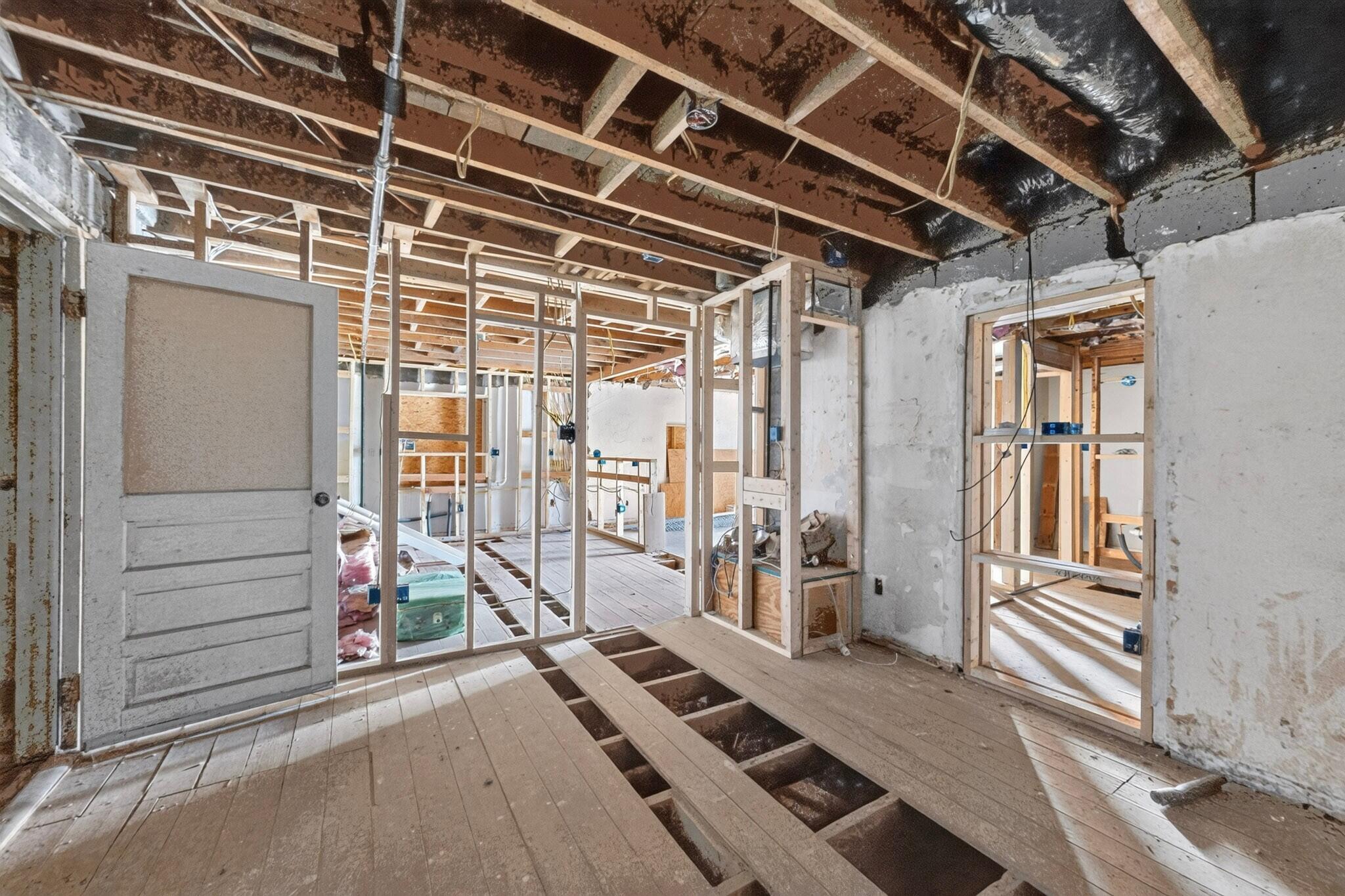 Photo 15 — 1430 Franciscan Street NE