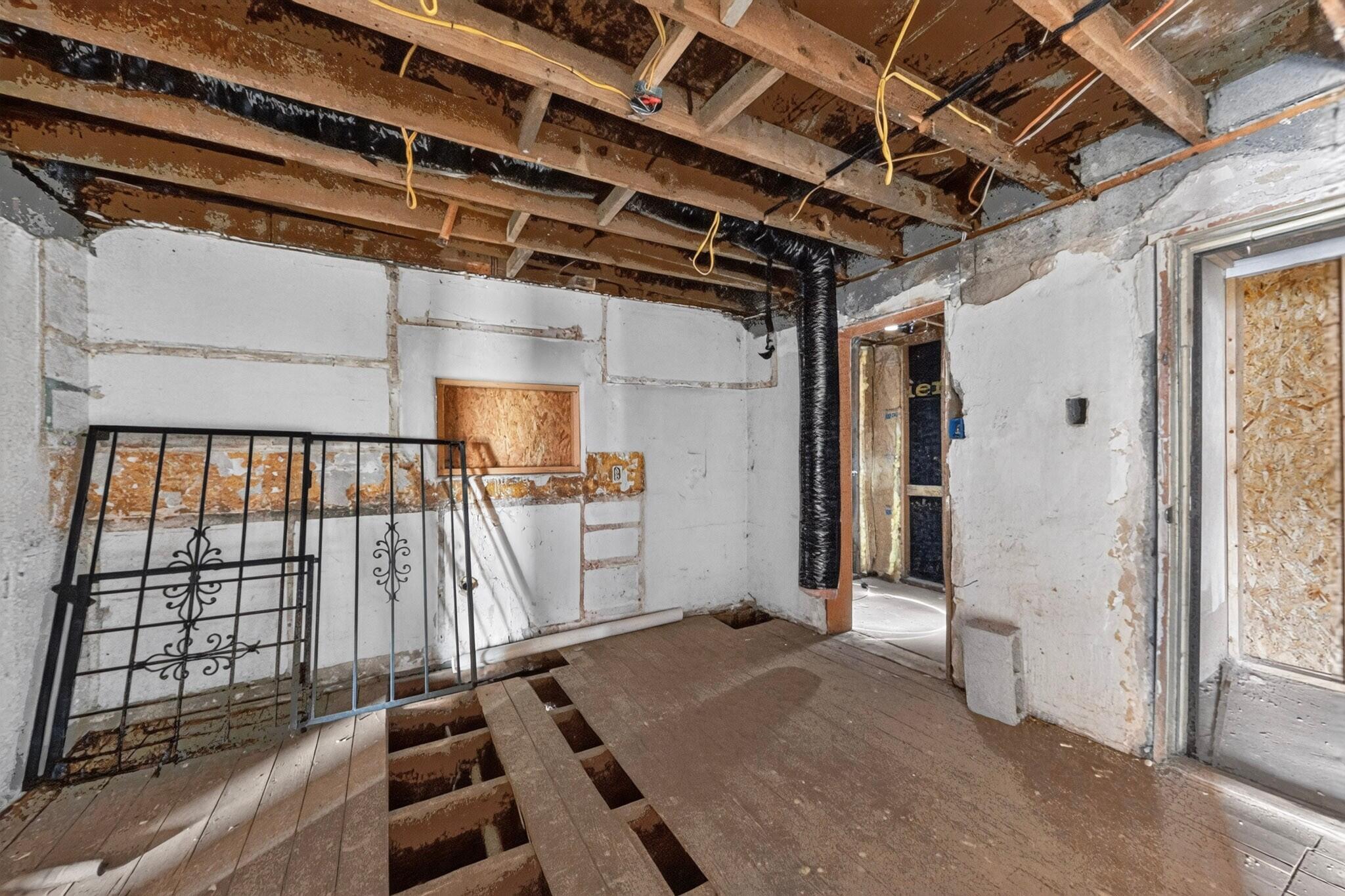 Photo 20 — 1430 Franciscan Street NE