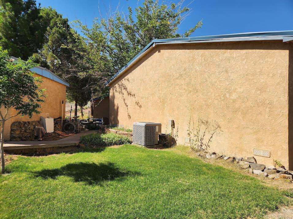Photo 9 — 205 Turtleback Avenue