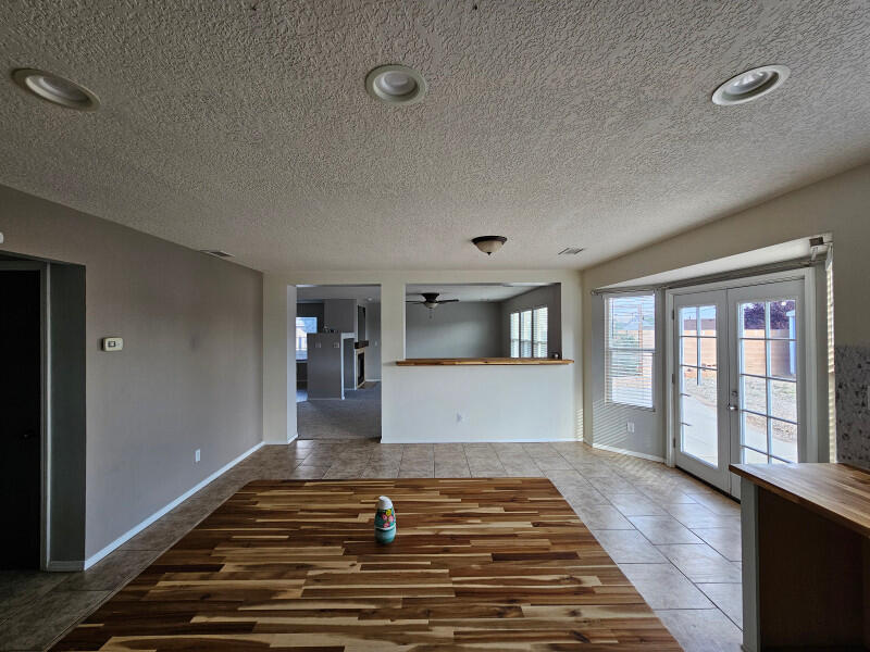 Photo 5 — 6458 Grants Drive NE