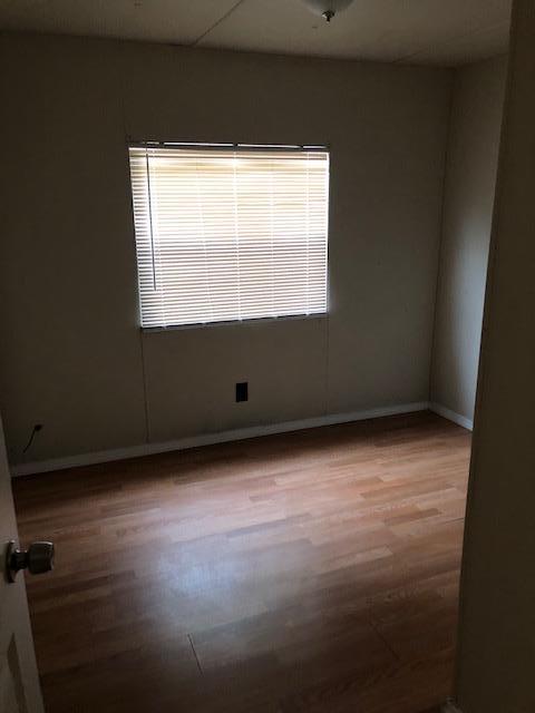 Photo 3 — 460-466 Richardson Drive