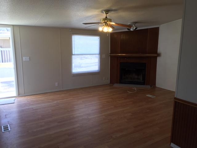 Photo 17 — 460-466 Richardson Drive