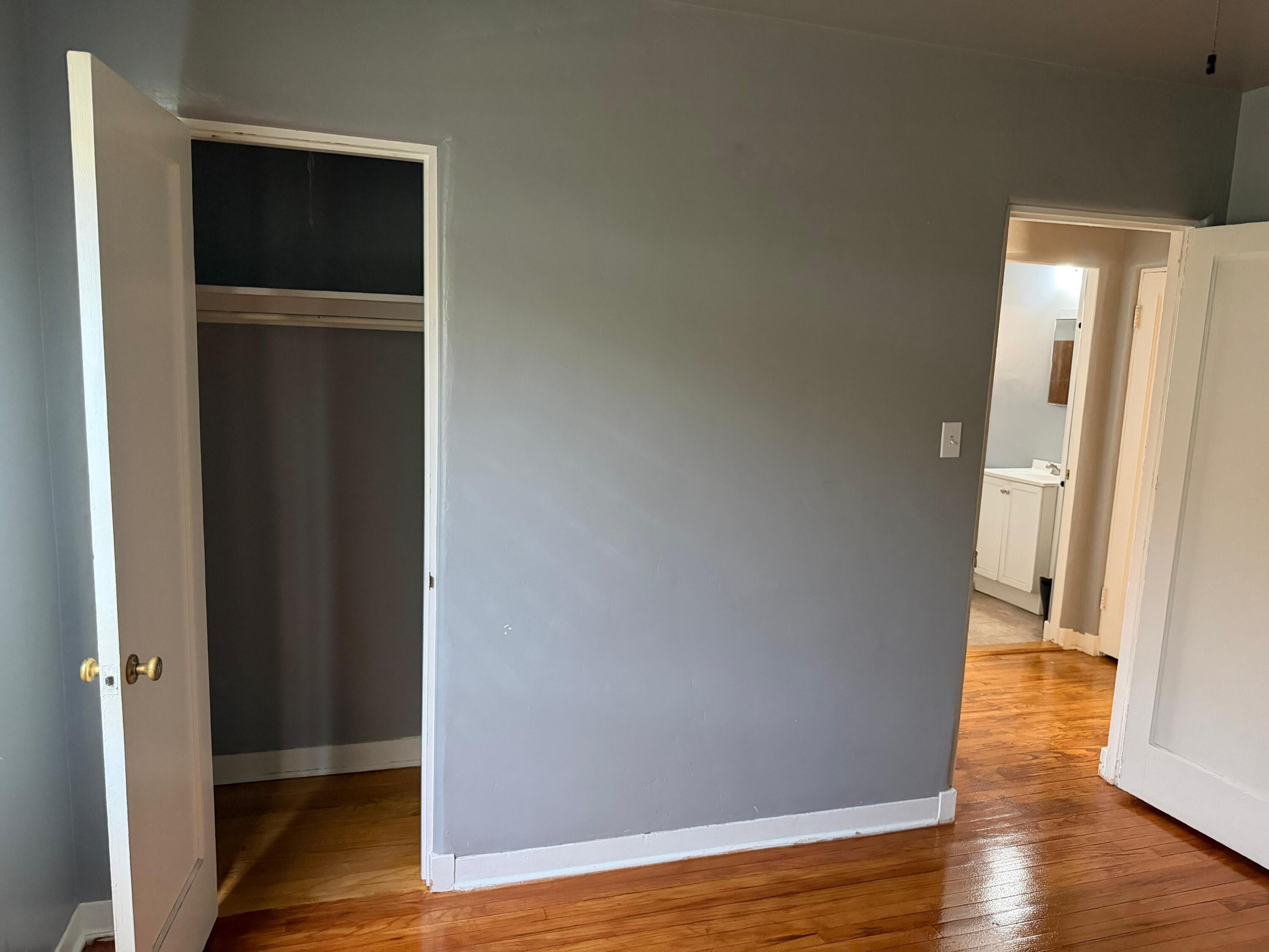 Photo 7 — 516 Ash Street SE B