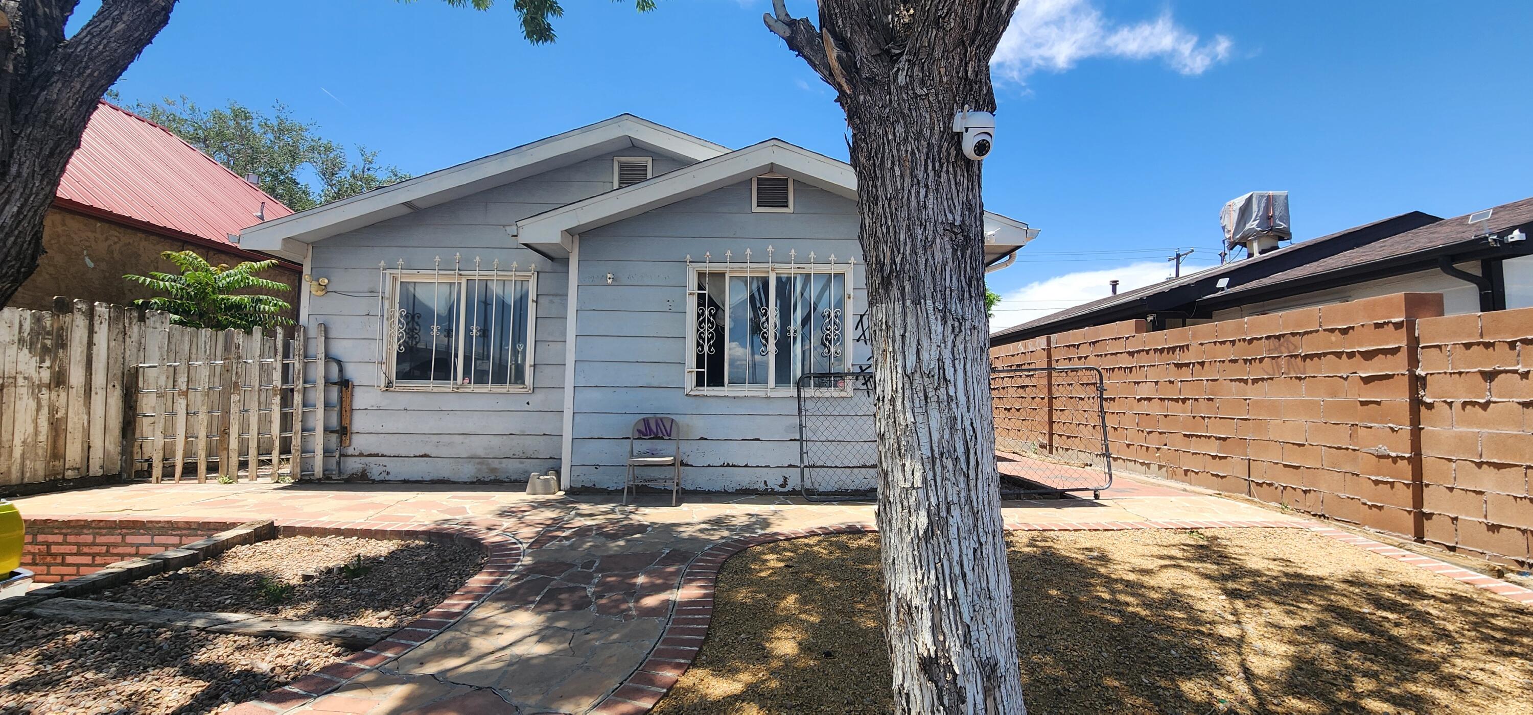 1507 2nd Street SW, Albuquerque, NM 87102