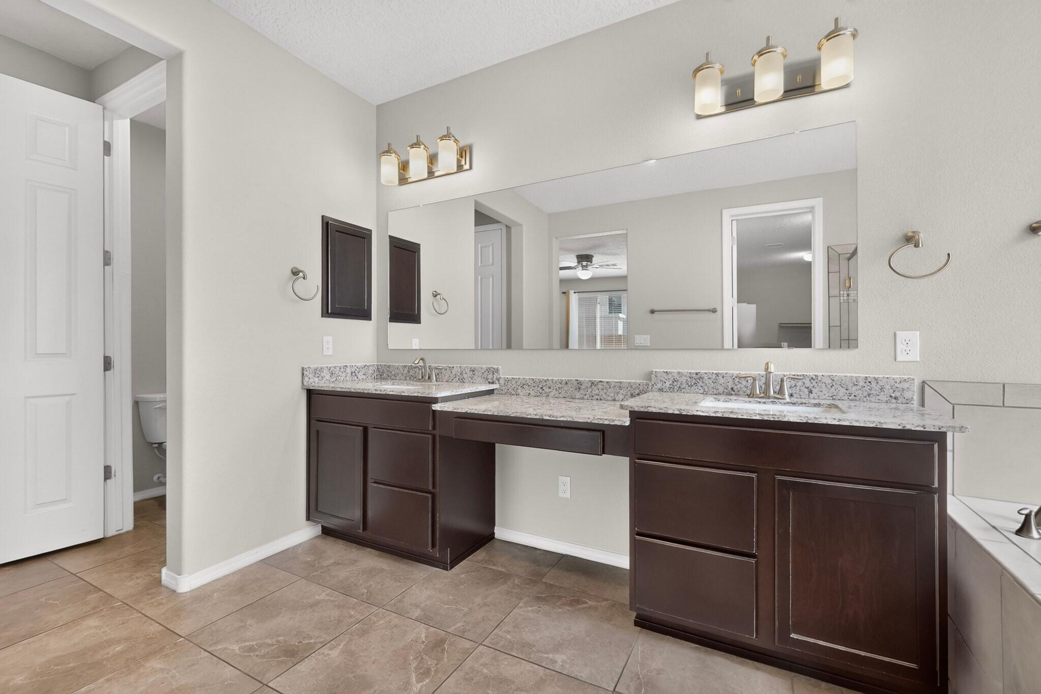 Photo 11 — 2716 Bayas Road SE