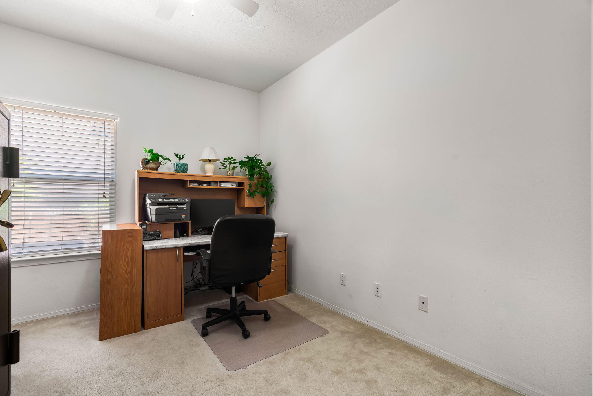 Photo 20 — 9929 Cameron Street NW
