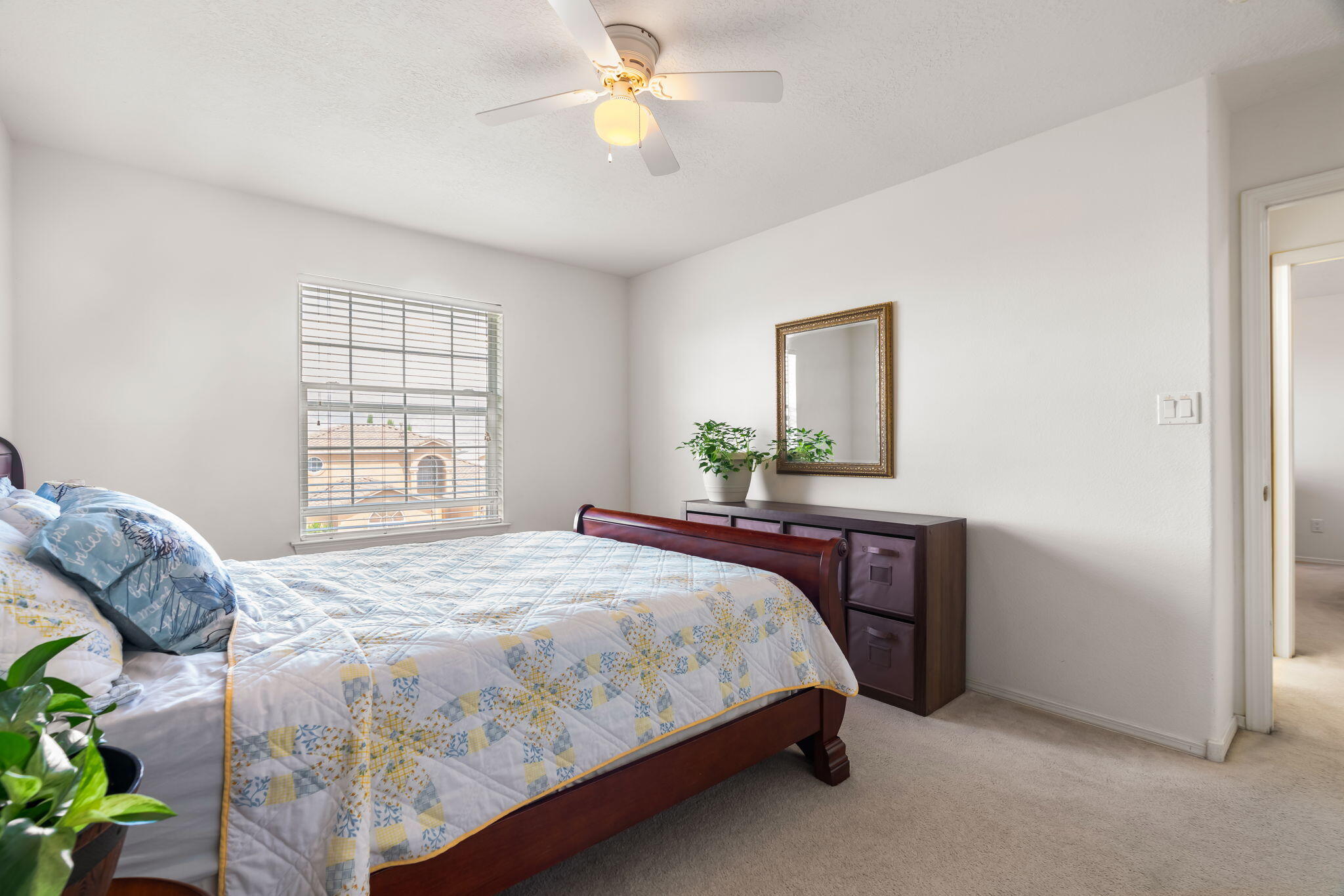 Photo 6 — 9929 Cameron Street NW