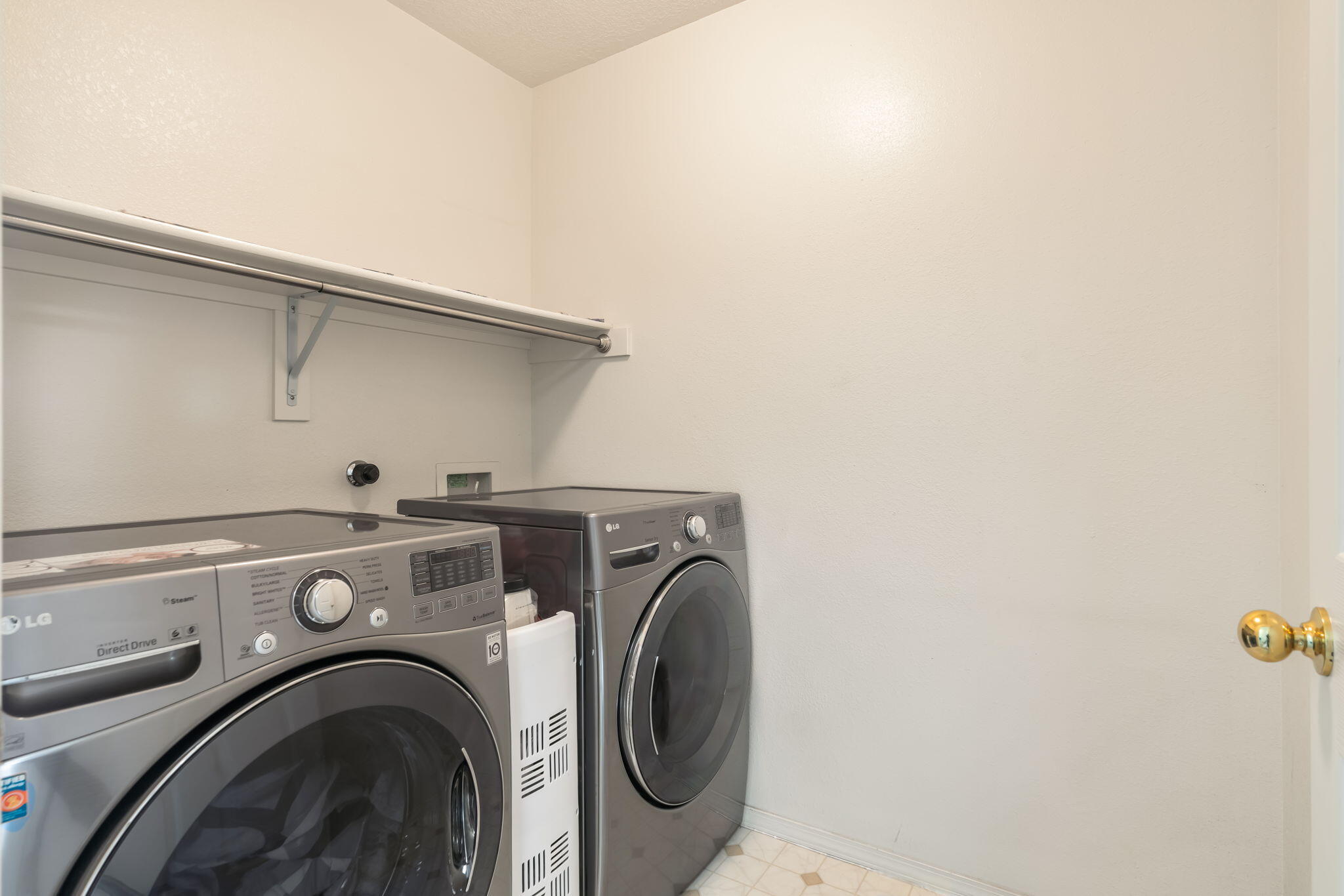 Photo 2 — 9929 Cameron Street NW