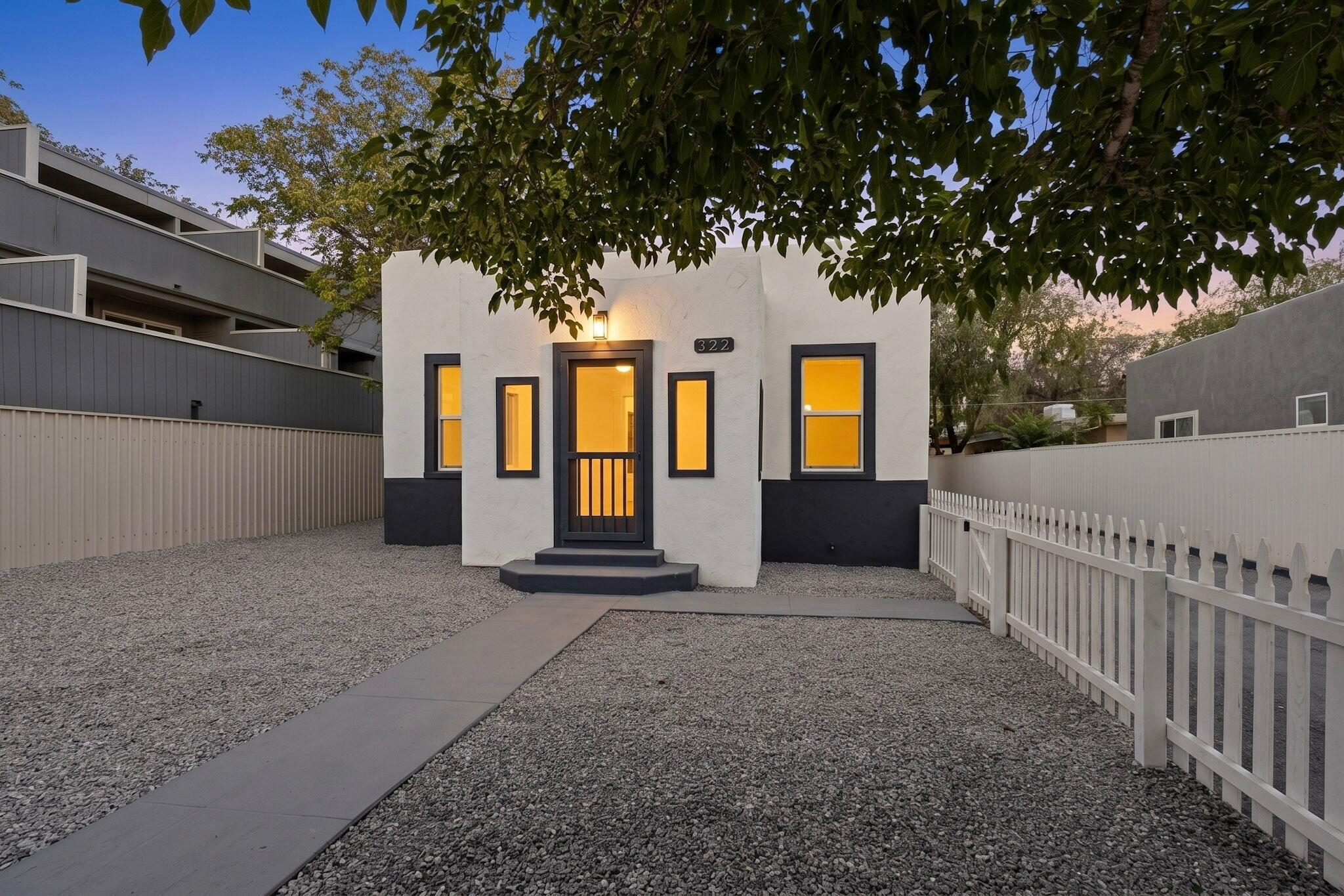 322 Princeton Drive SE, Albuquerque, NM 87106