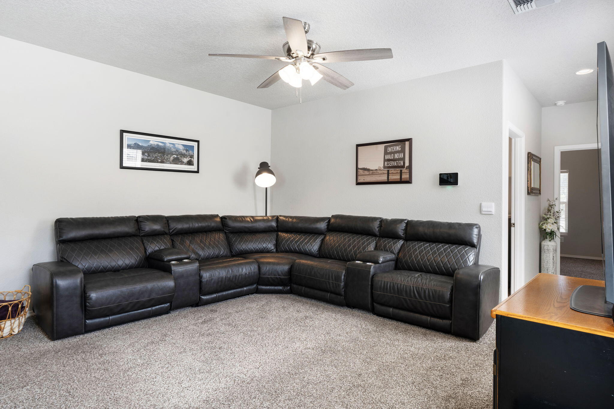 Photo 8 — 4827 Mount Salas Street NE