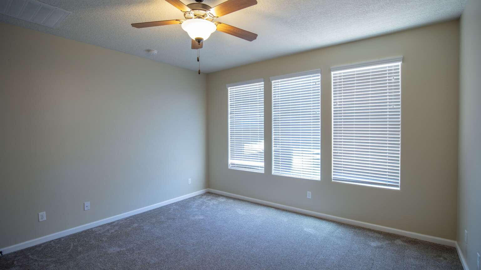 Photo 13 — 5001 Calle Parasol NW