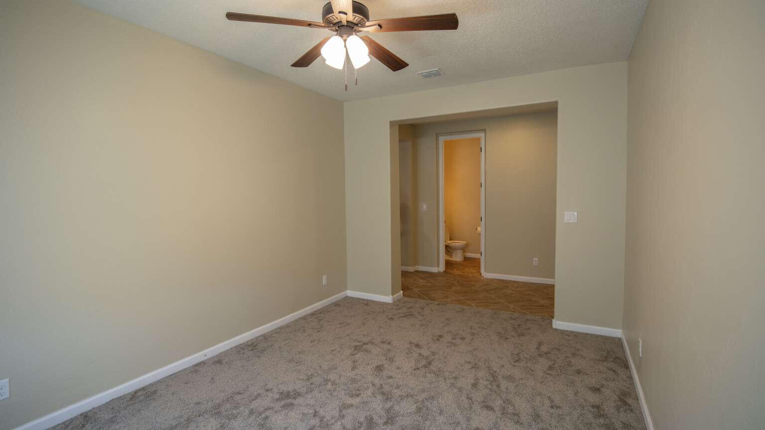 Photo 2 — 5001 Calle Parasol NW