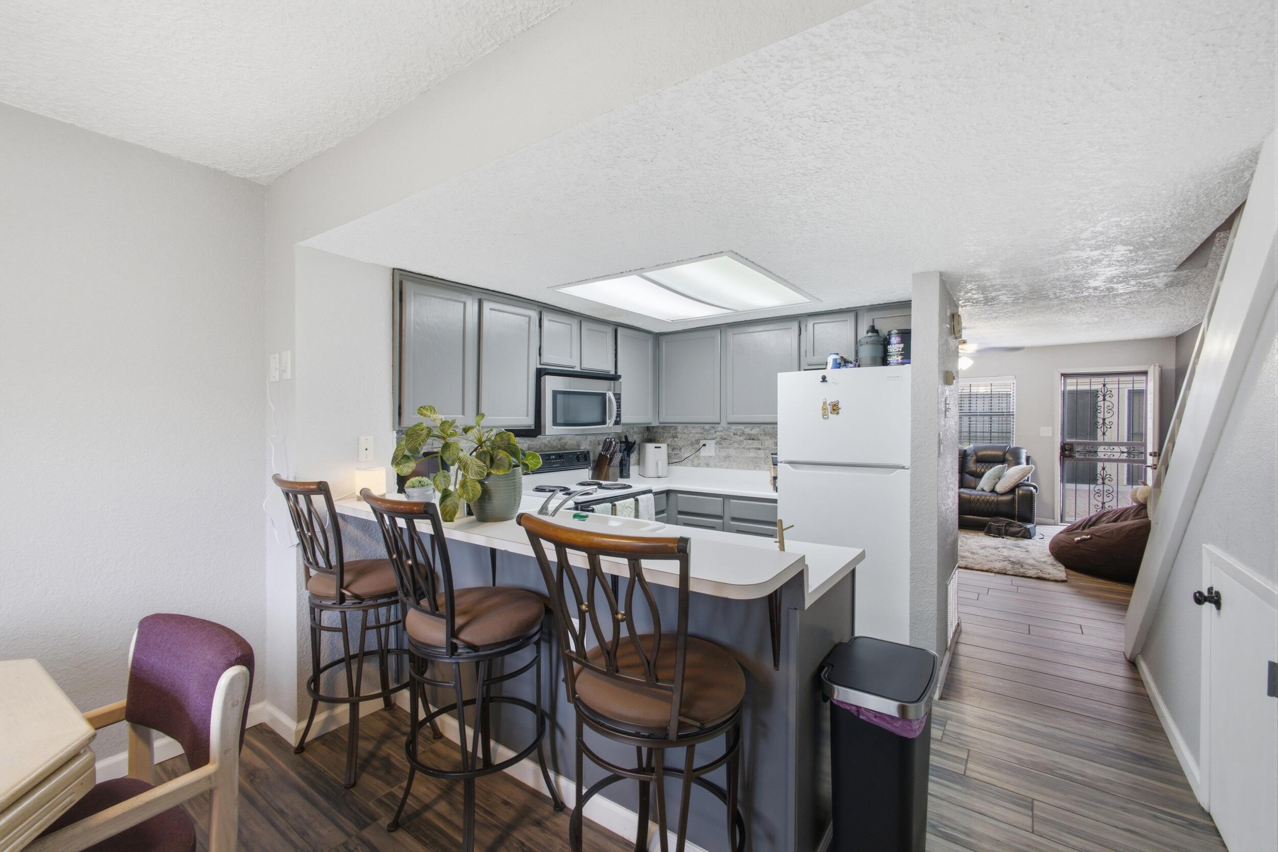 Photo 8 — 6041 Sequoia Road NW C13
