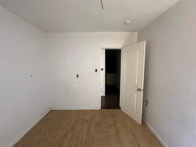 Photo 11 — 120 Veranda Road NW
