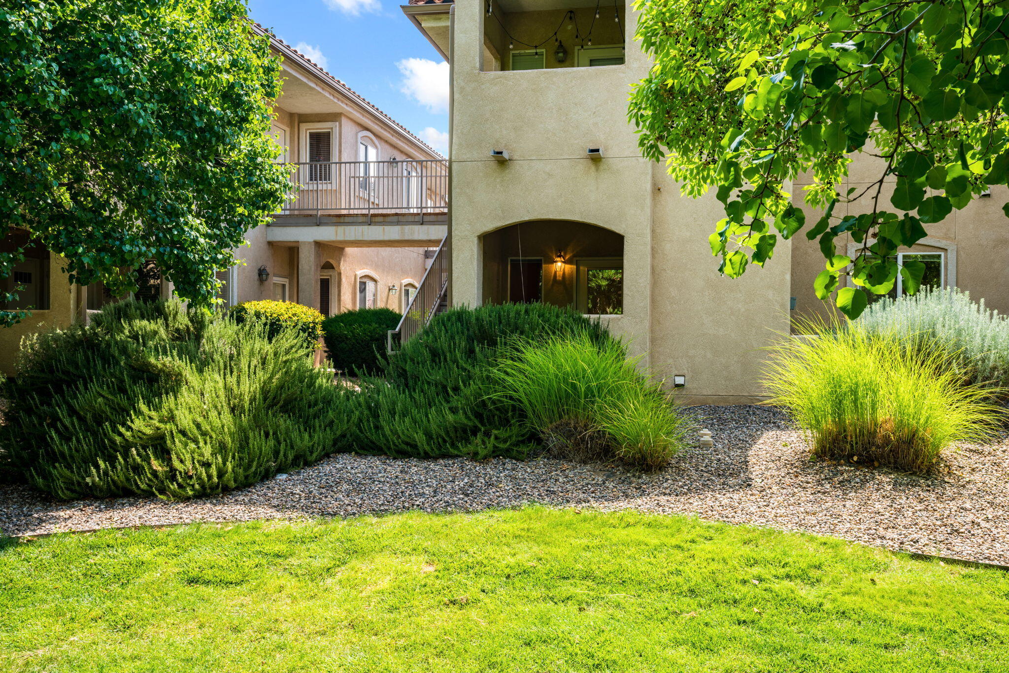 Photo 9 — 6800 Vista Del Norte Road NE # 2515