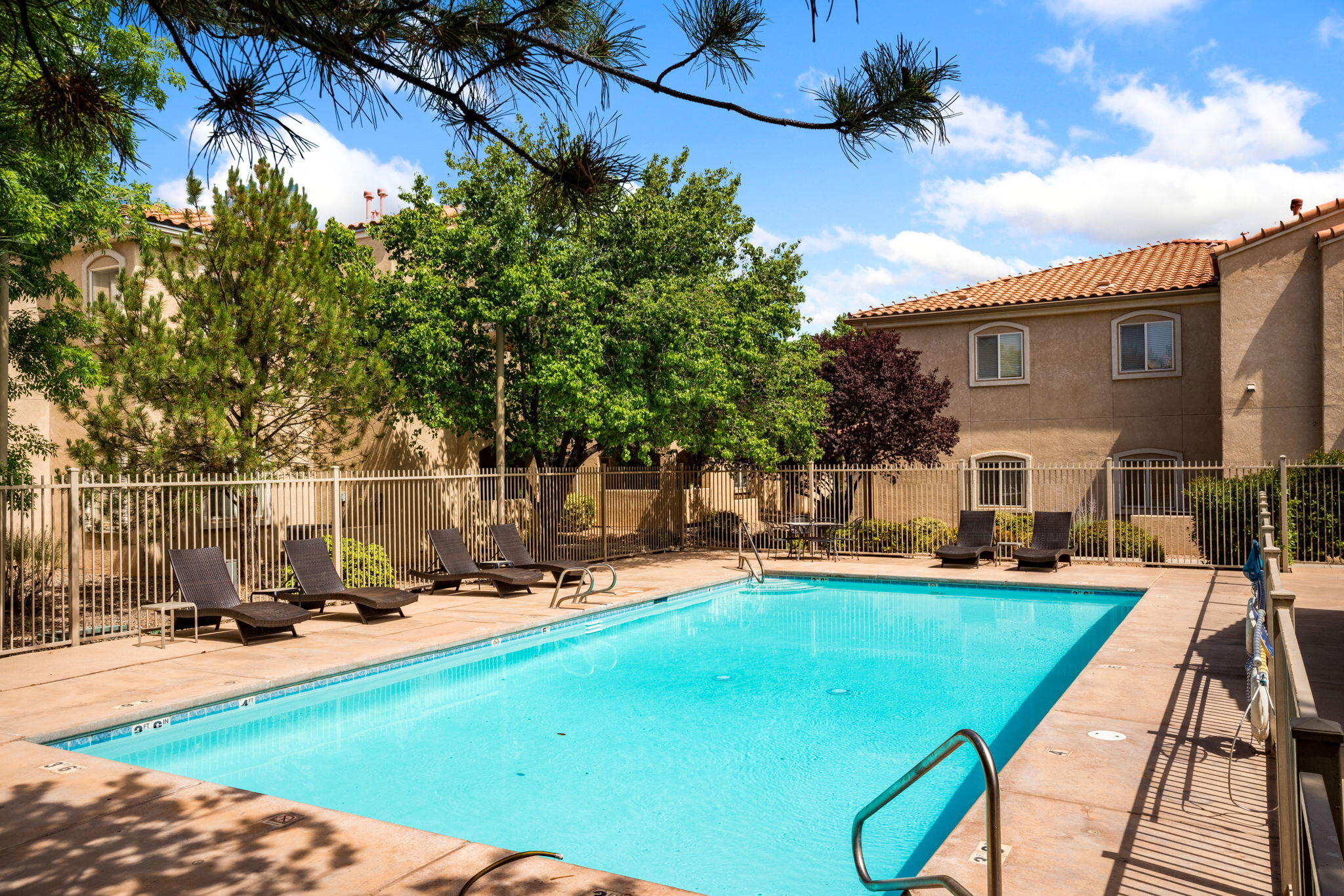 Photo 6 — 6800 Vista Del Norte Road NE # 2515
