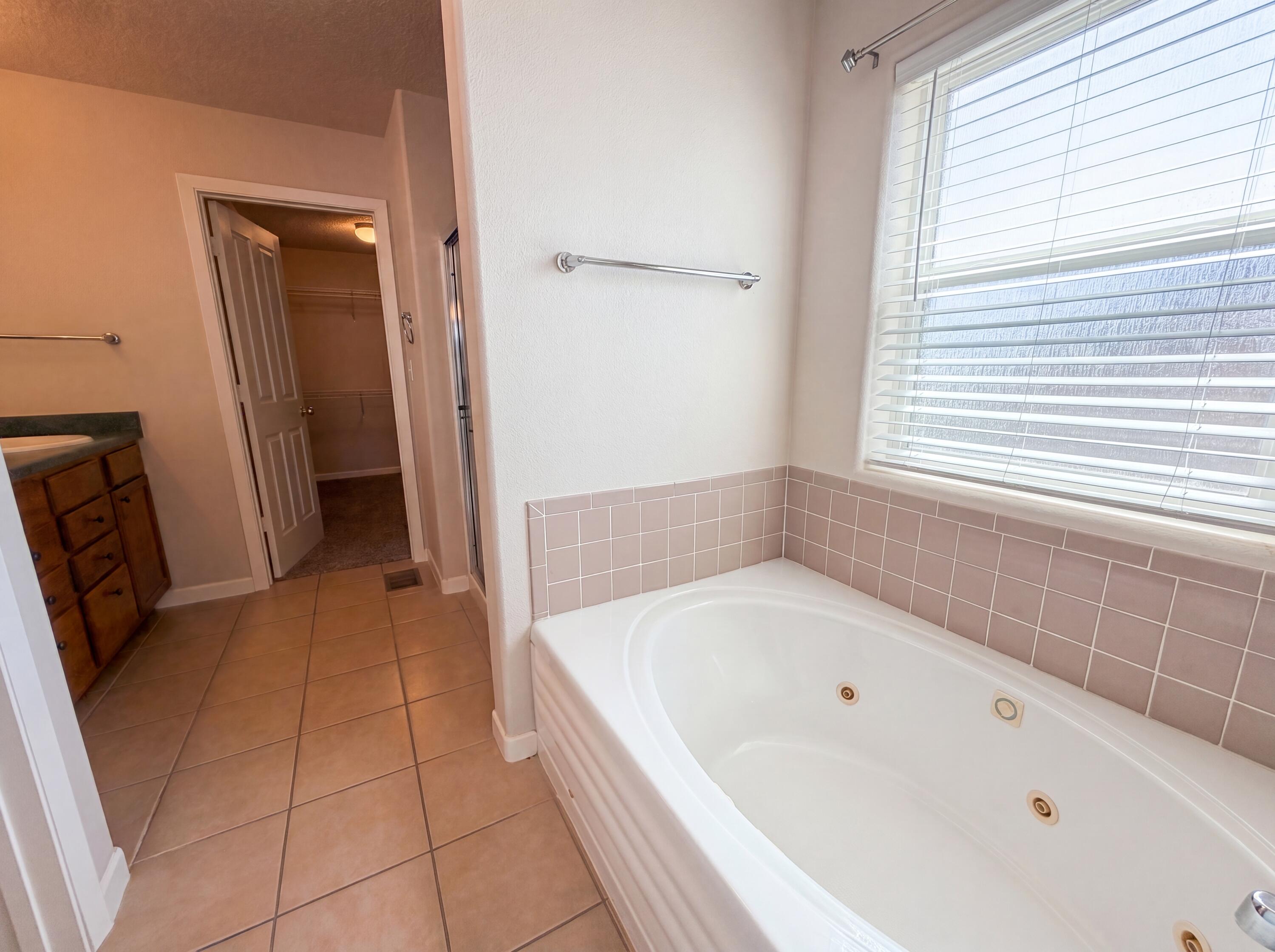 Photo 5 — 2513 Milagro Ridge Court NE