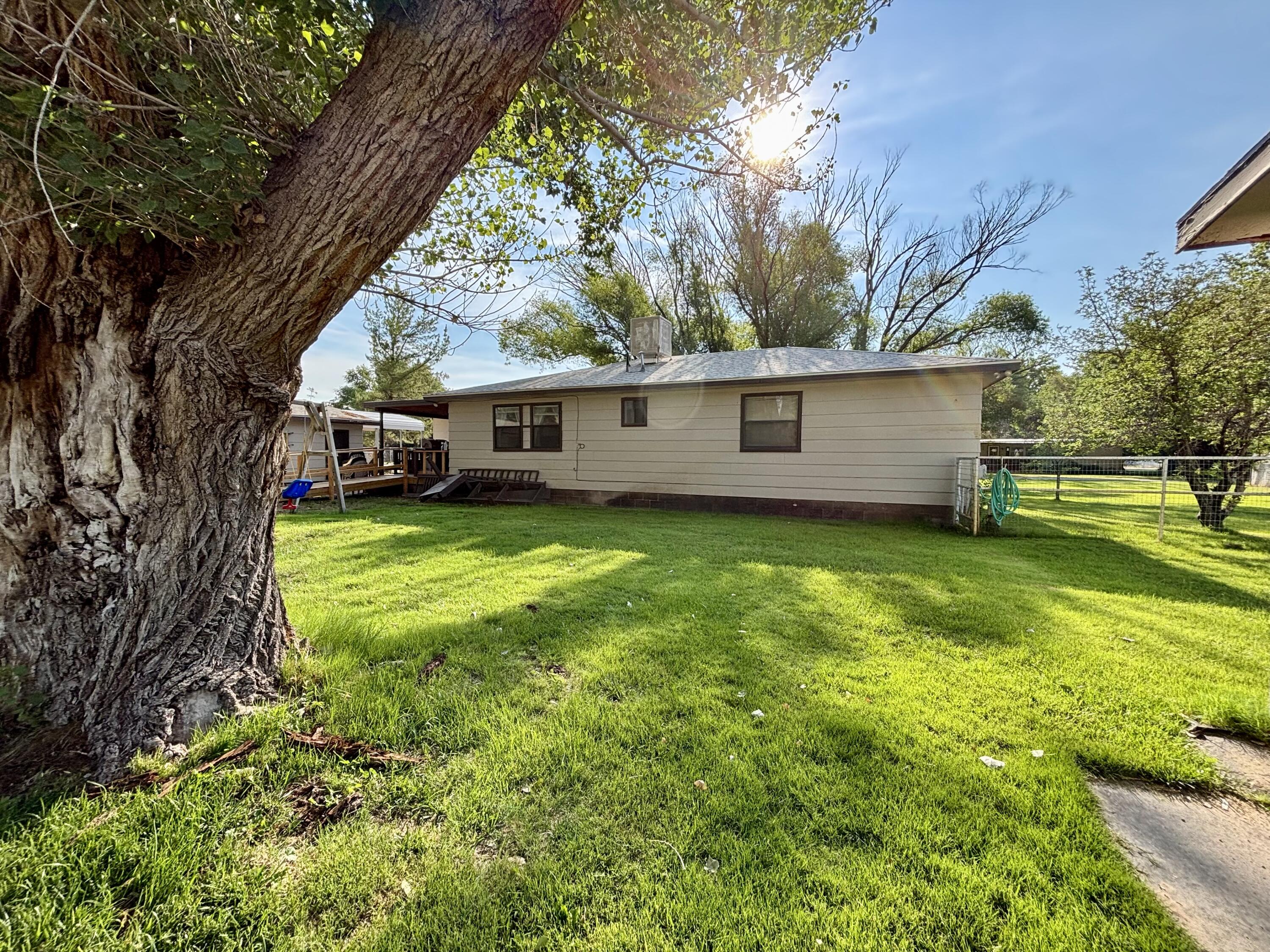Photo 3 — 3030 Tamarack Circle