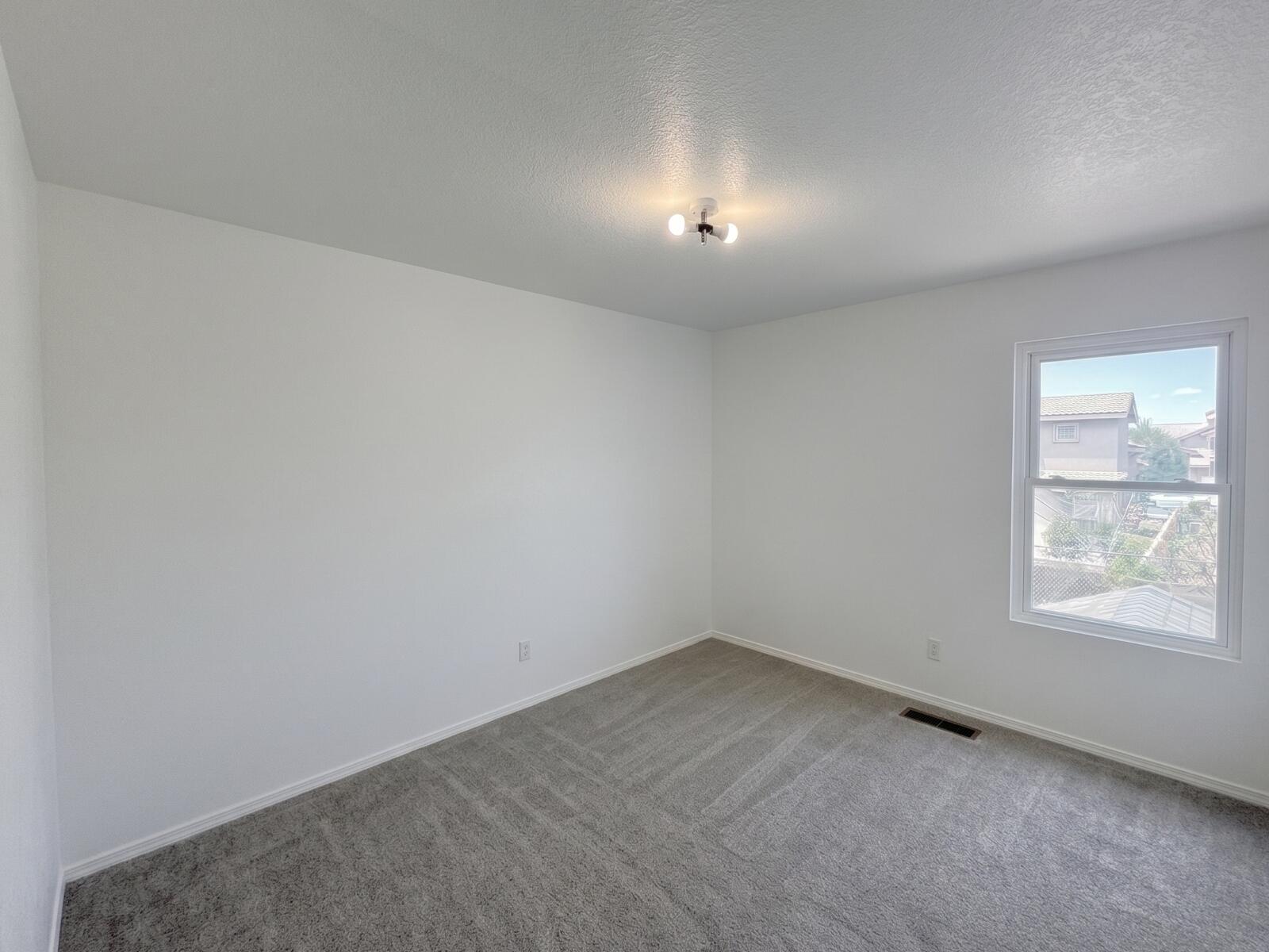 Photo 10 — 7701 Banyon Avenue NW