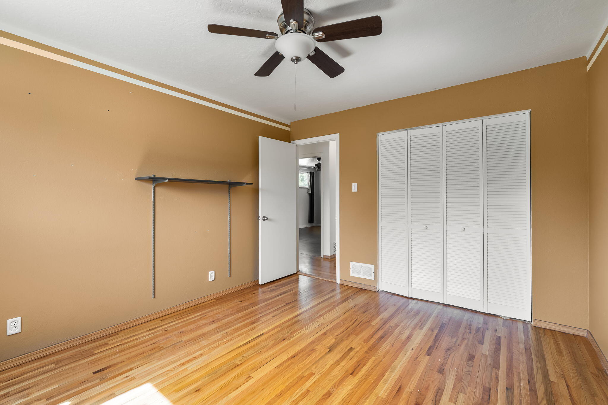 Photo 16 — 1804 Rita Drive NE