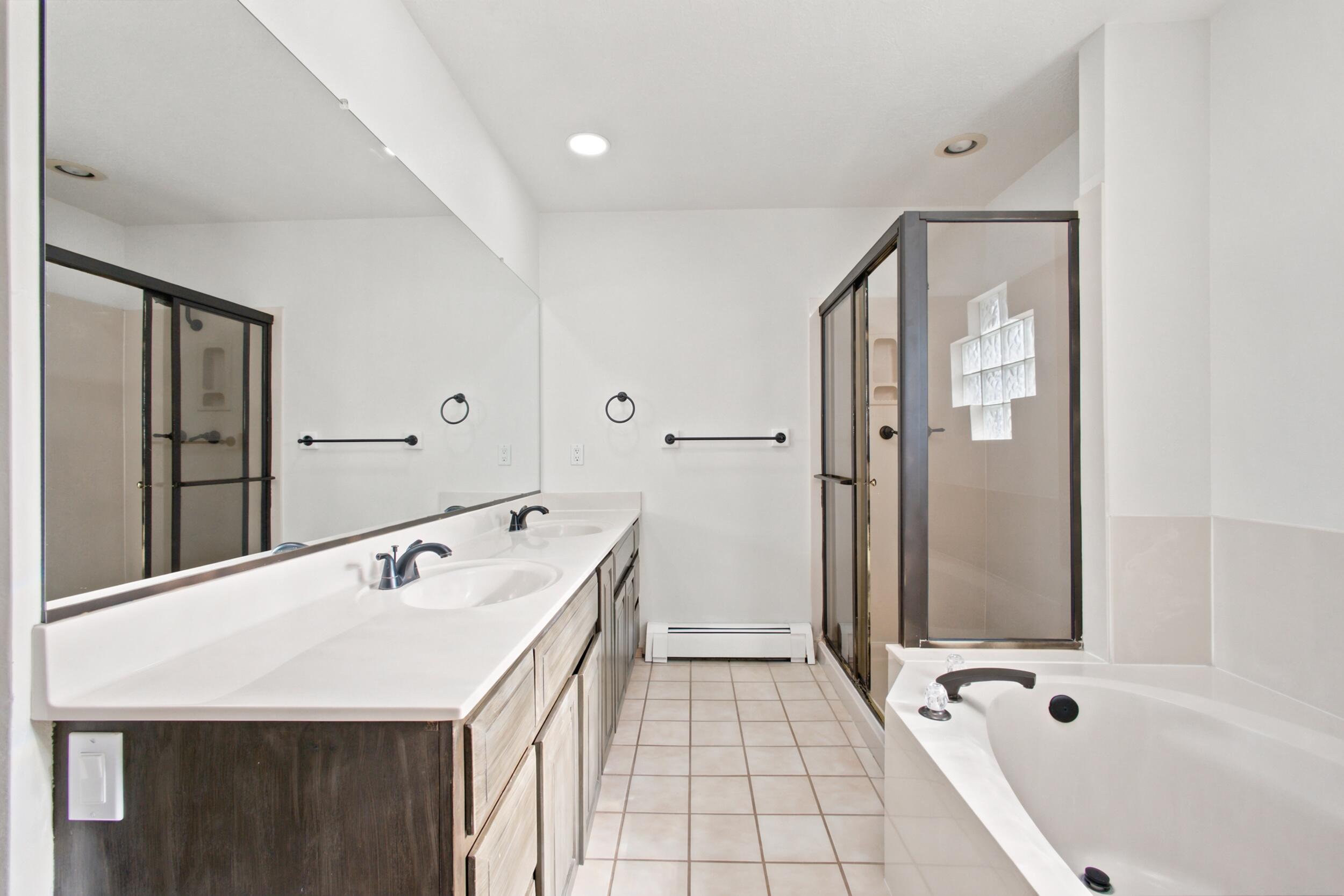 Photo 18 — 7808 Morris Rippel Place NE
