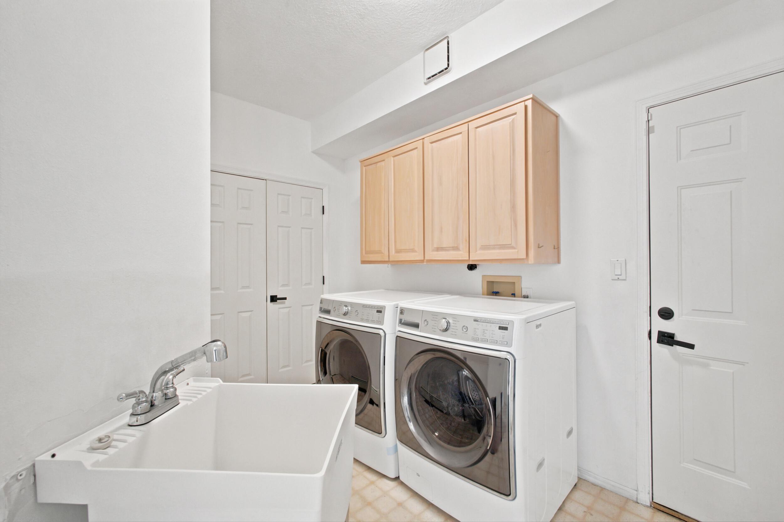 Photo 14 — 7808 Morris Rippel Place NE