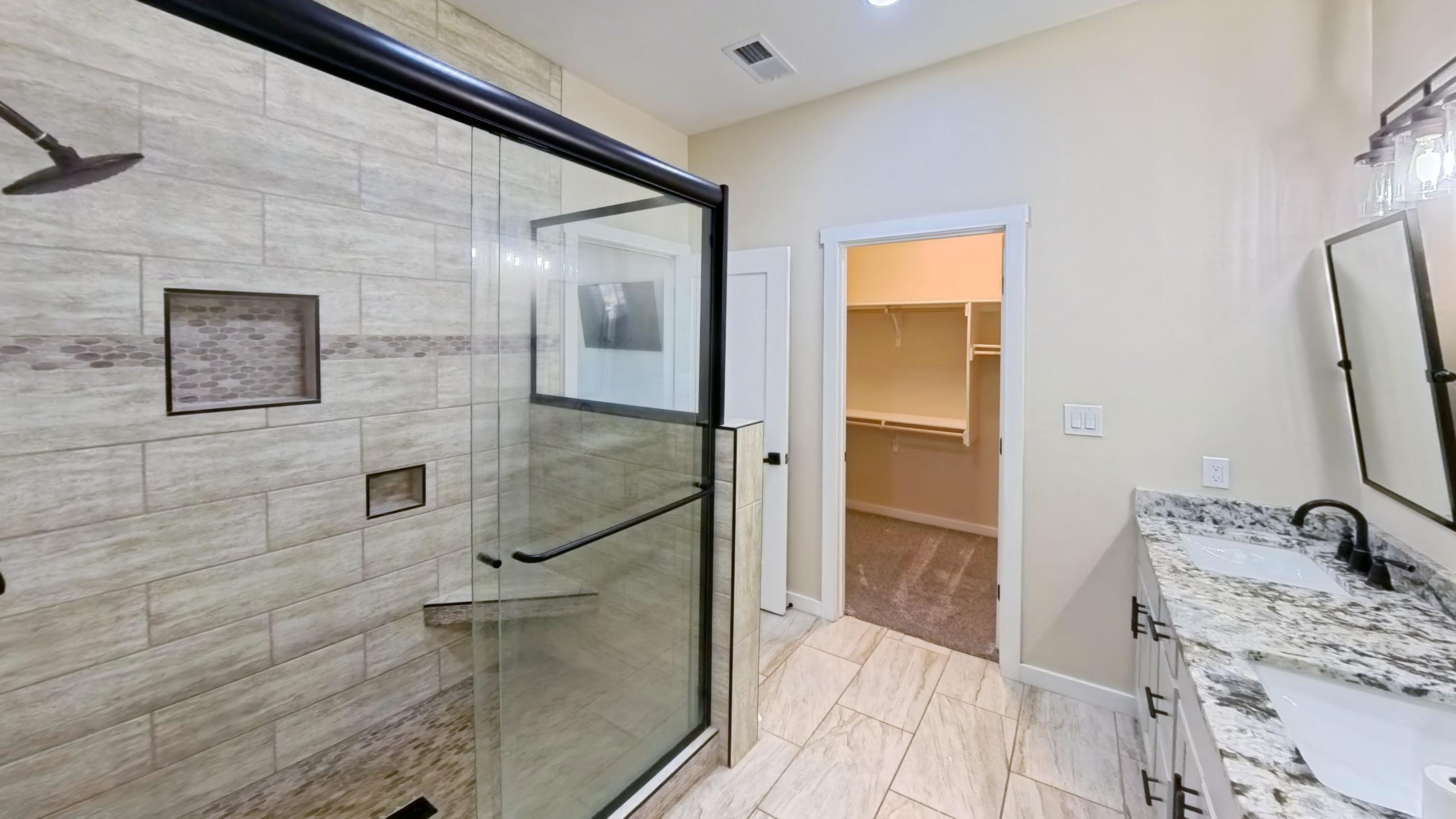 Photo 9 — 8 Servis Farm Road # A