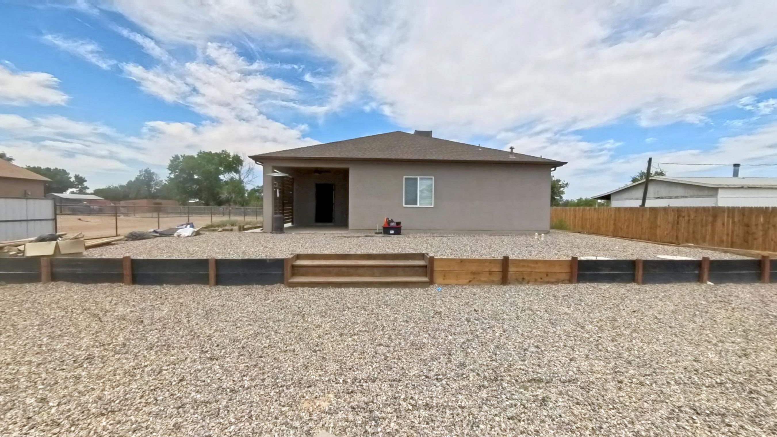 Photo 6 — 8 Servis Farm Road # A