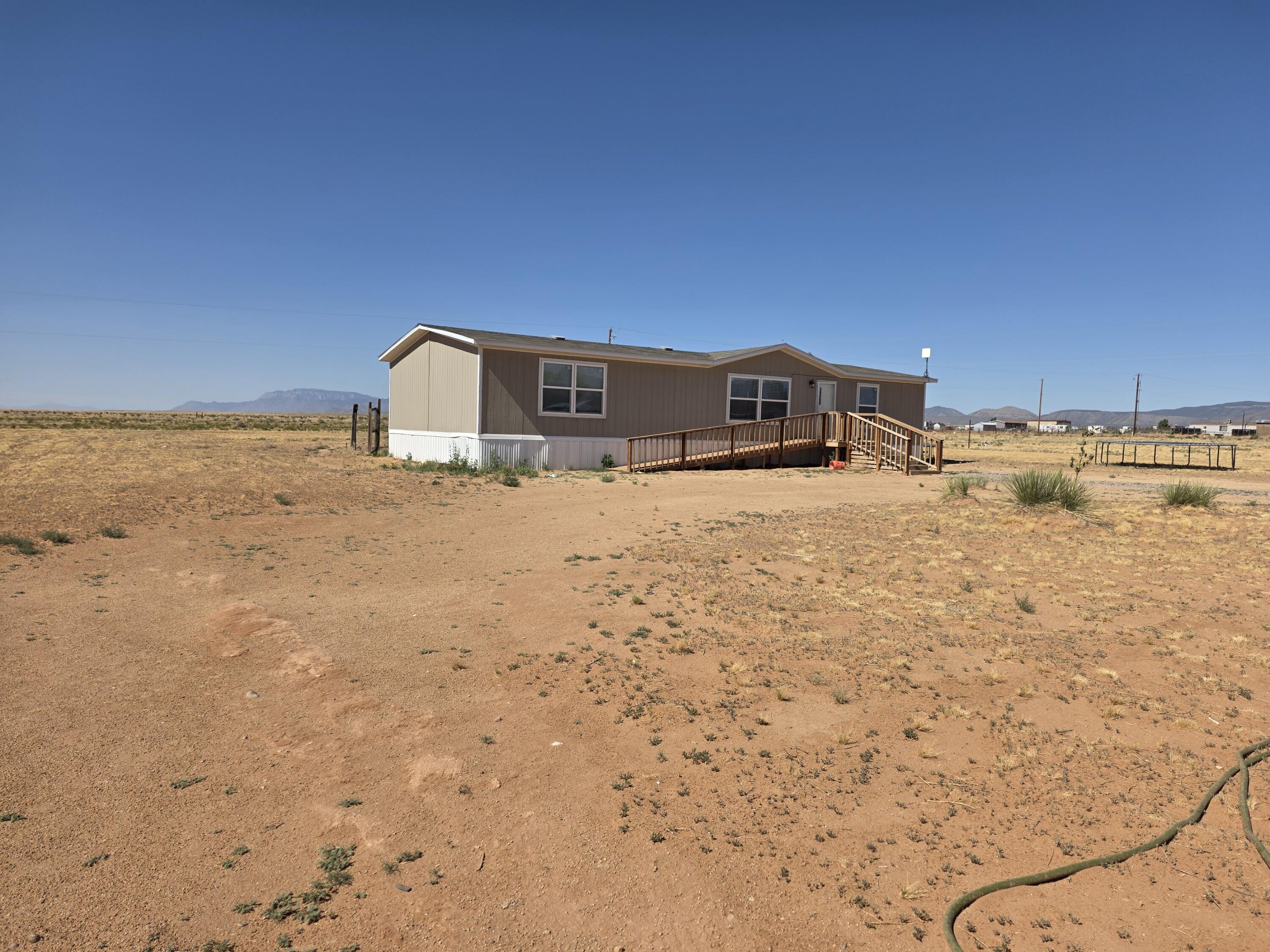 147 Manzano View Road, Los Lunas, NM 87031