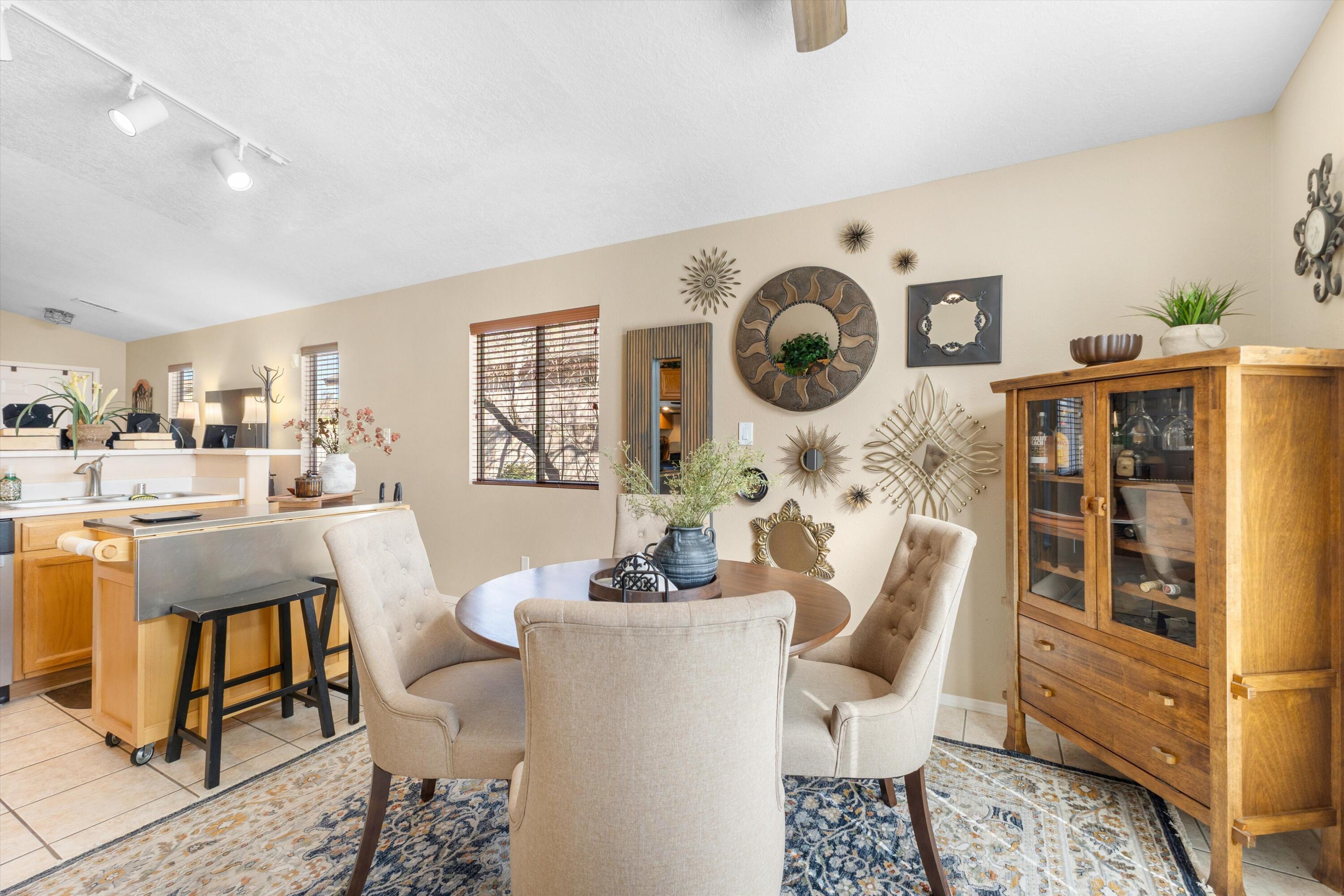 Photo 5 — 10620 Satellite Street NW