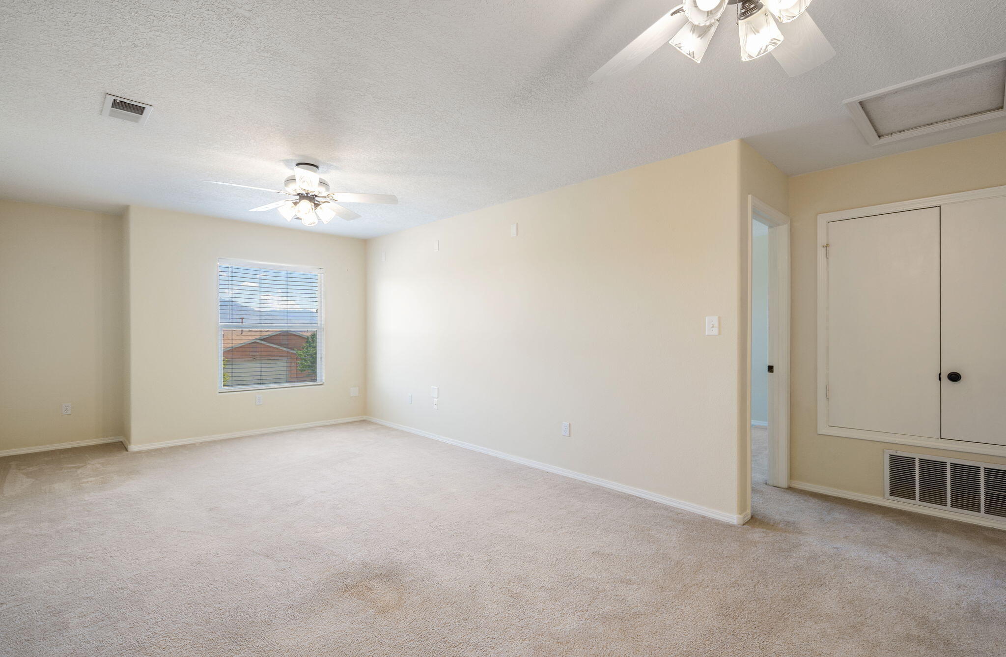 Photo 17 — 5739 Cibola Drive NE