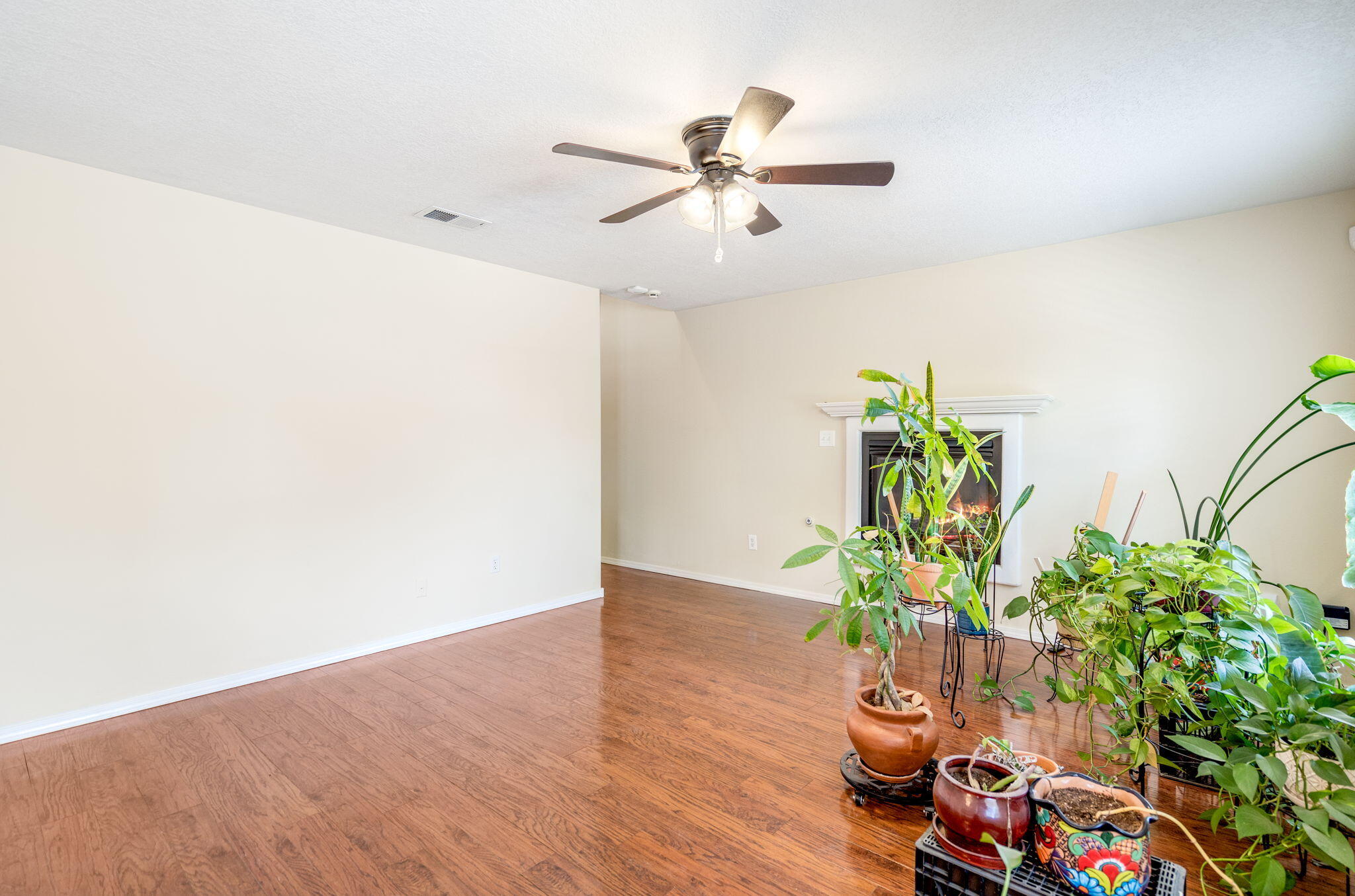Photo 18 — 5739 Cibola Drive NE