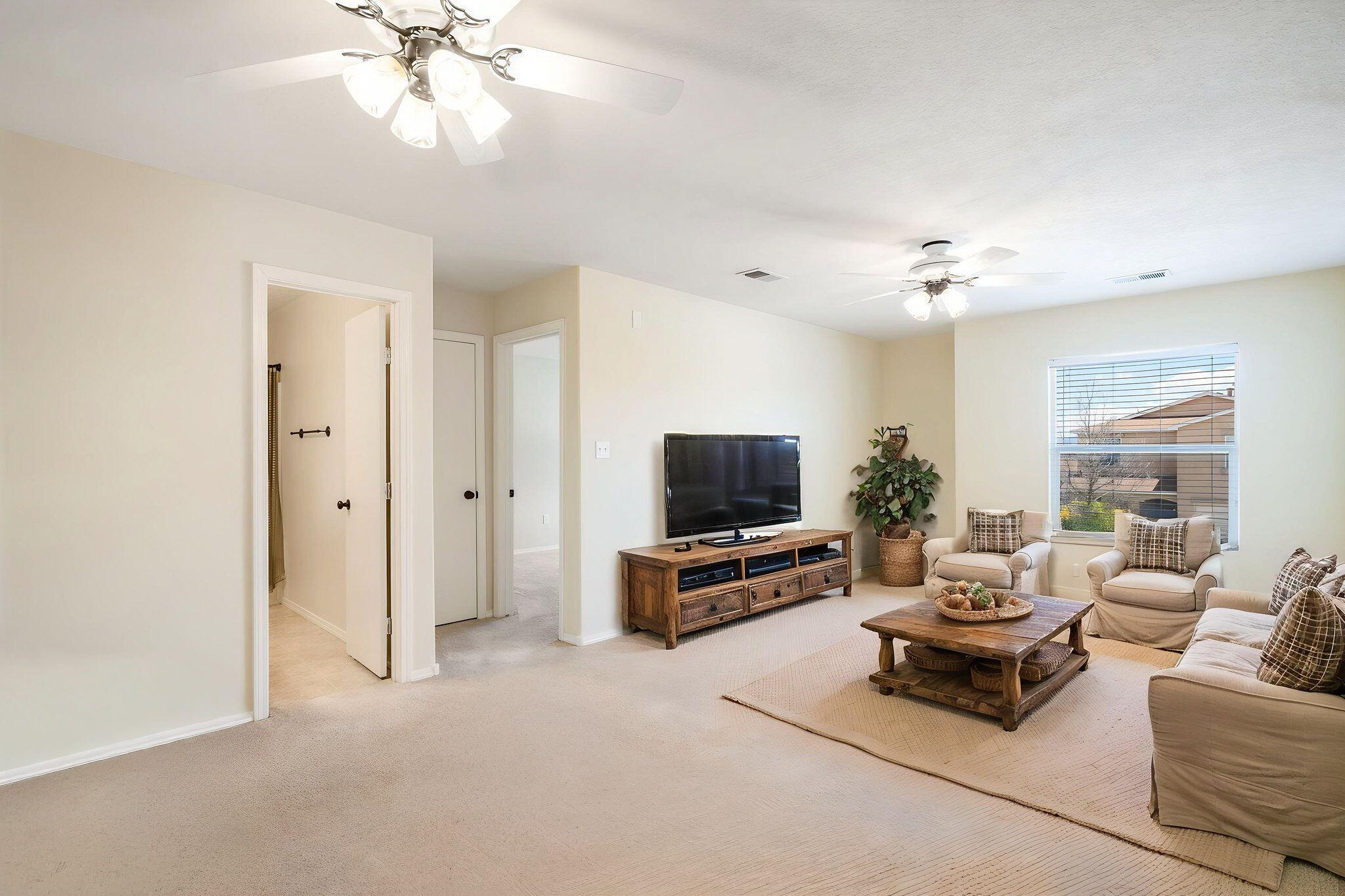 Photo 5 — 5739 Cibola Drive NE