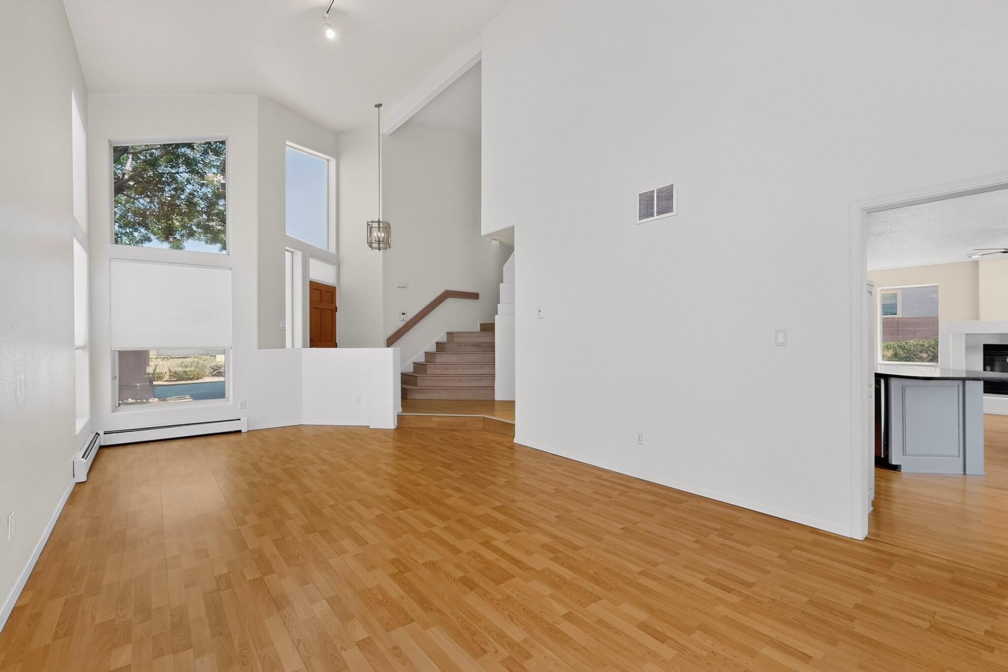 Photo 12 — 7800 Eagle Rock Avenue NE