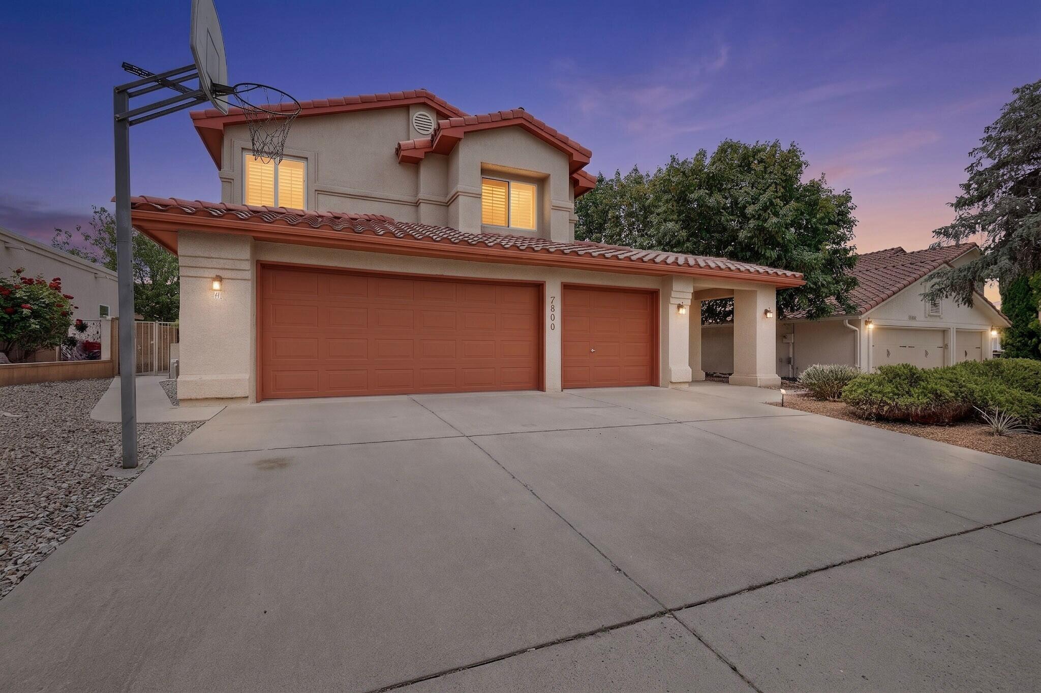 Photo 4 — 7800 Eagle Rock Avenue NE