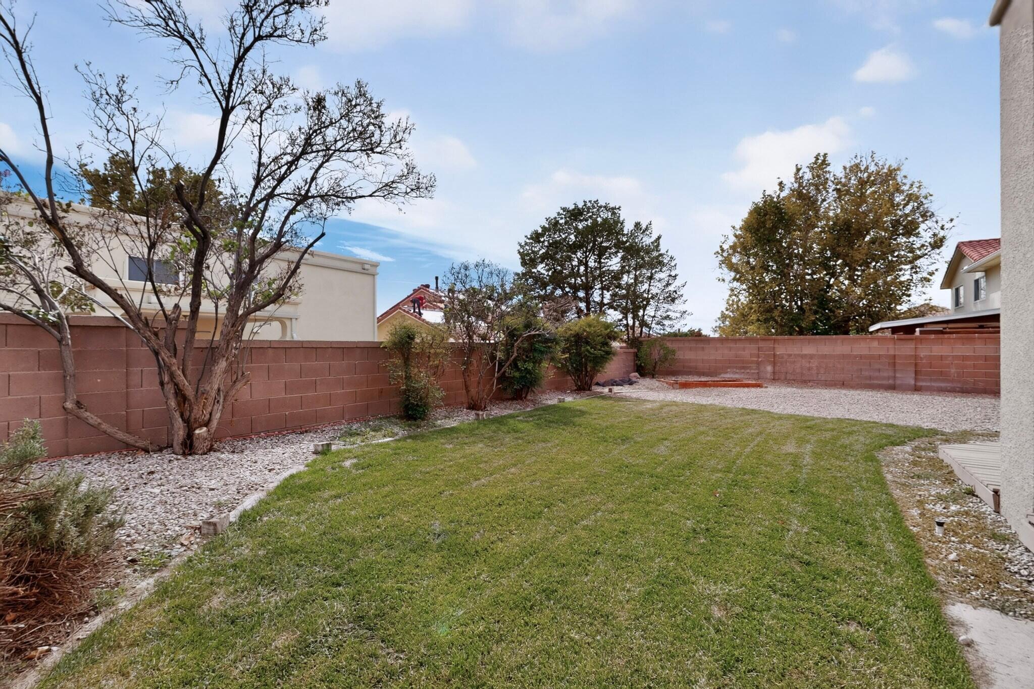 Photo 6 — 7800 Eagle Rock Avenue NE