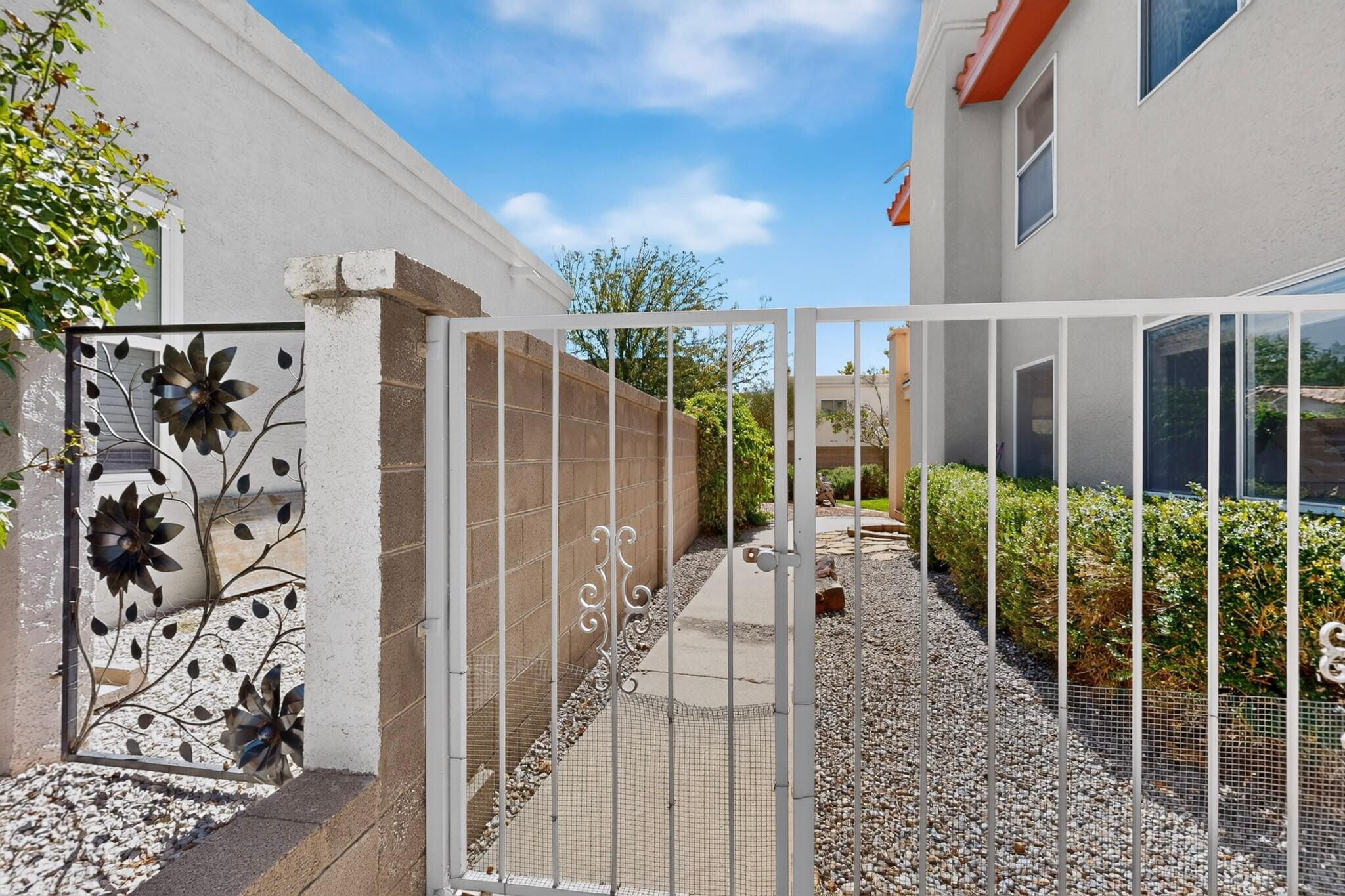 Photo 3 — 7800 Eagle Rock Avenue NE