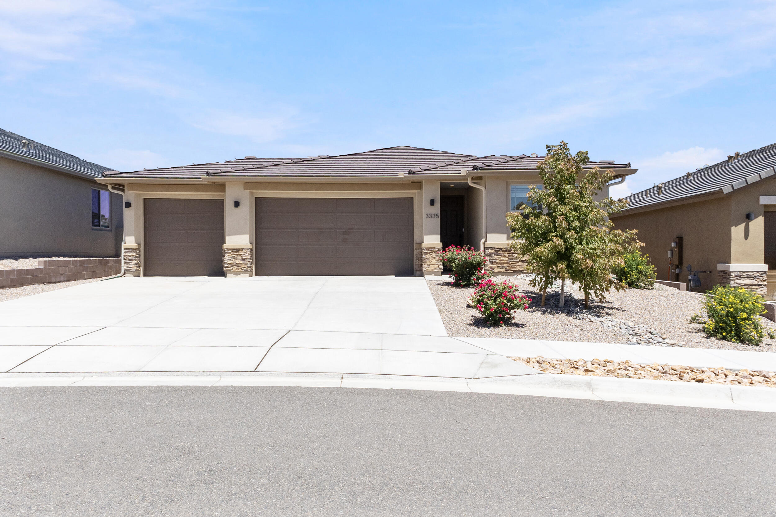 3335 Wolf Tail Loop NE