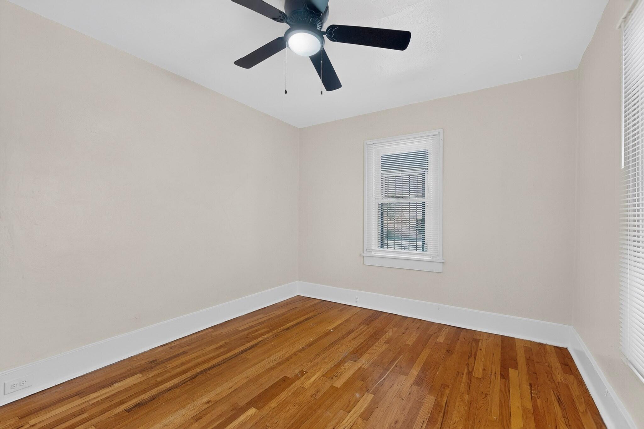 Photo 20 — 414 8th Street NW