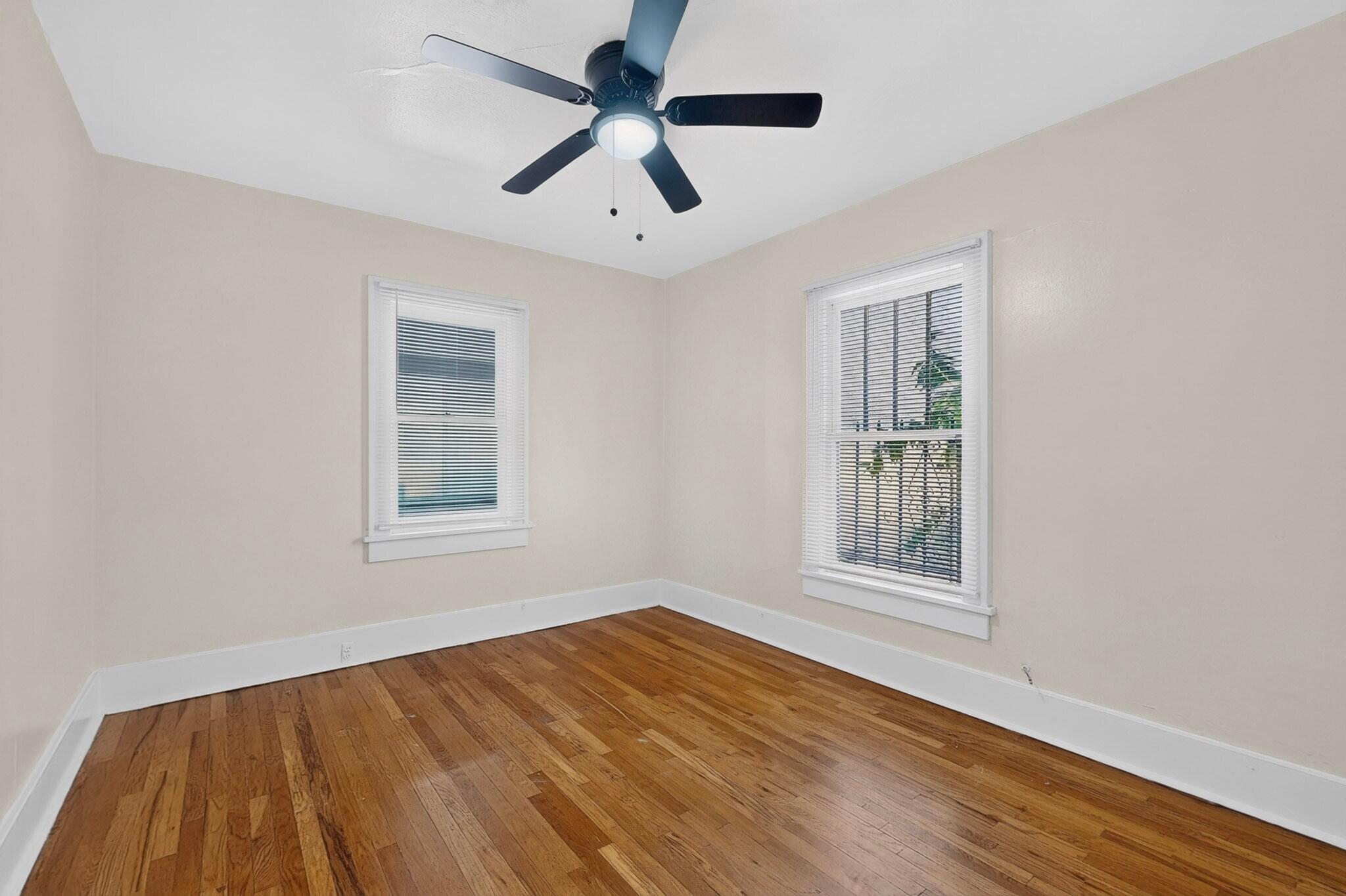 Photo 18 — 414 8th Street NW