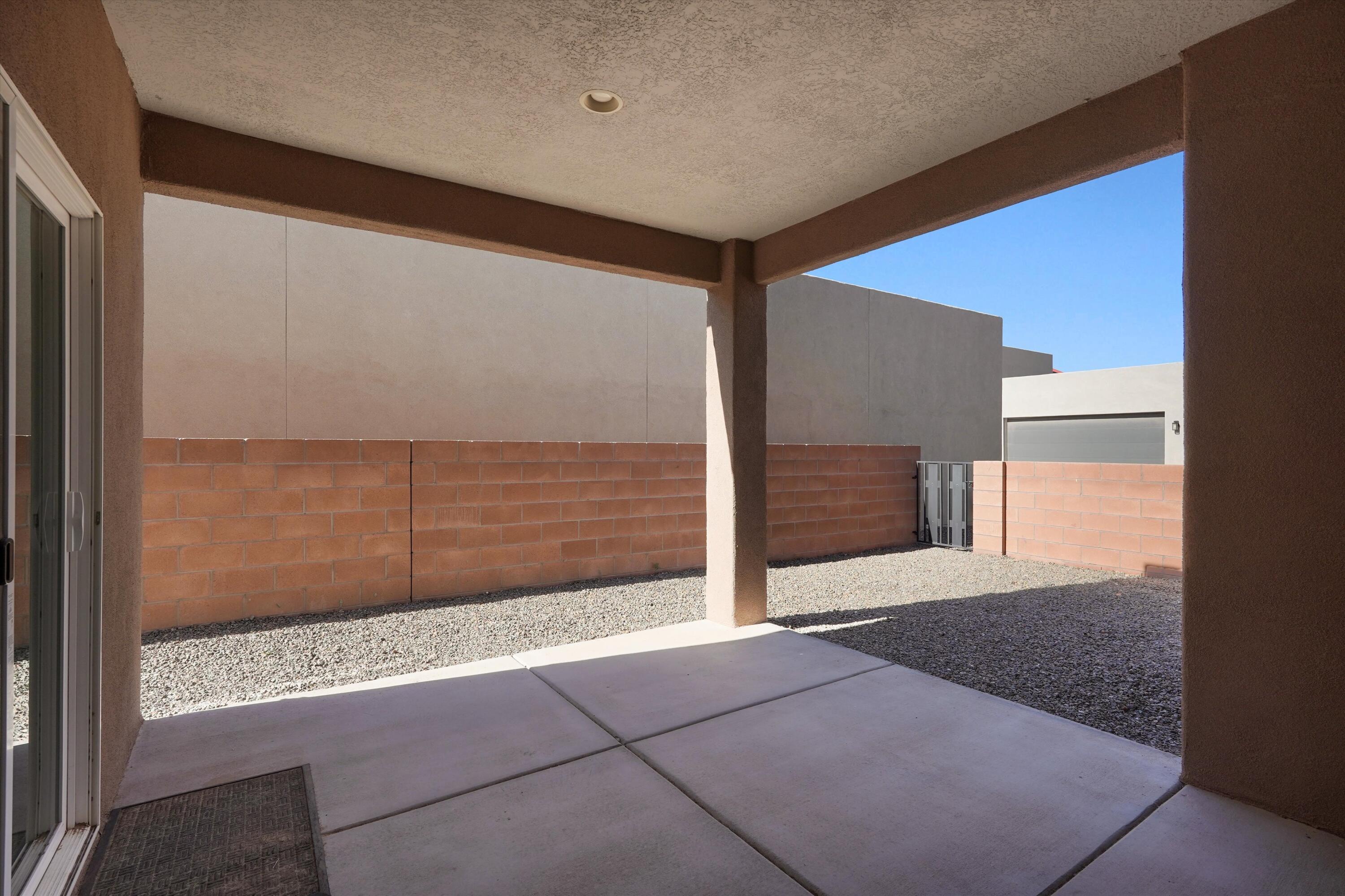 Photo 12 — 6123 Motherwell Drive SE