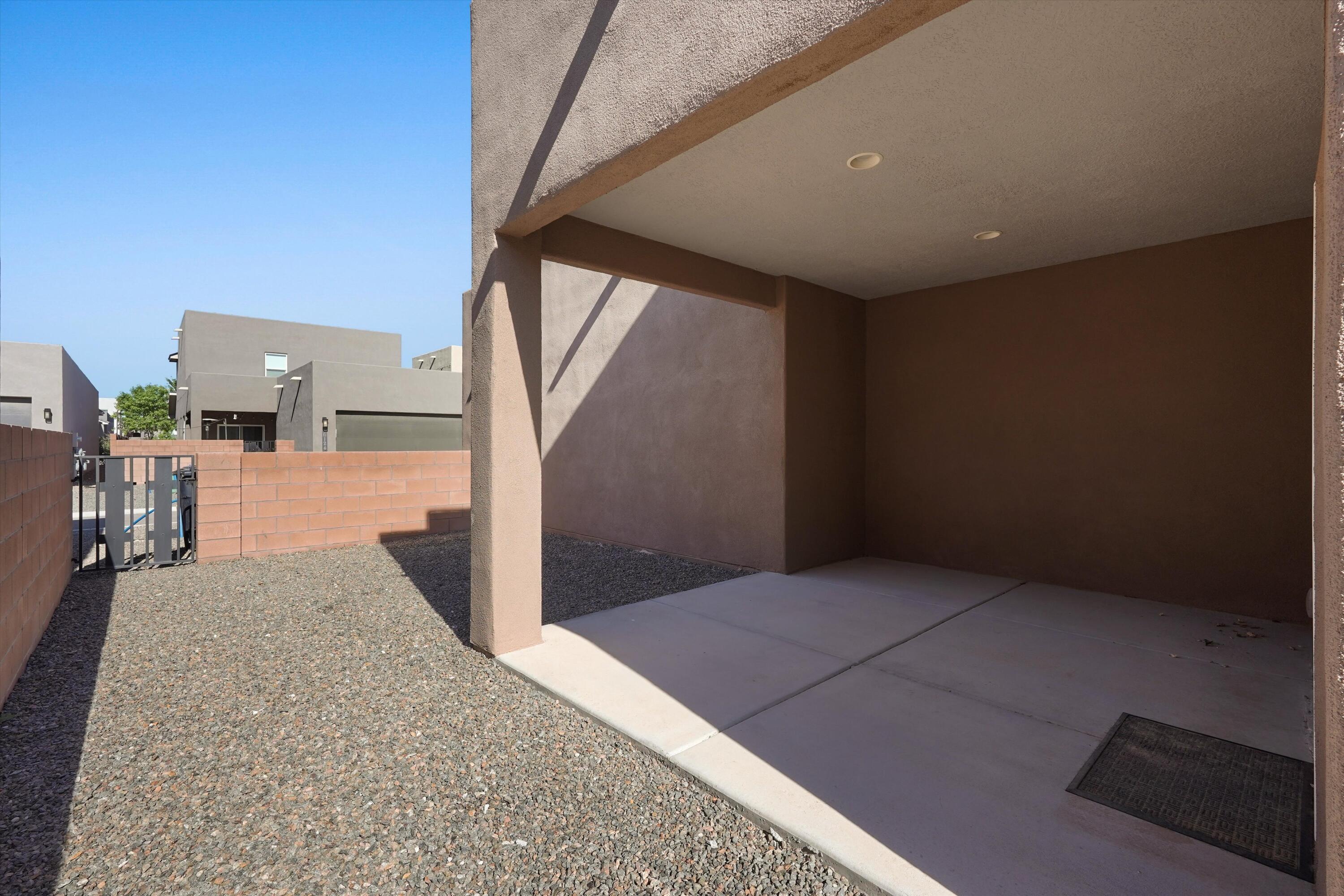 Photo 11 — 6123 Motherwell Drive SE