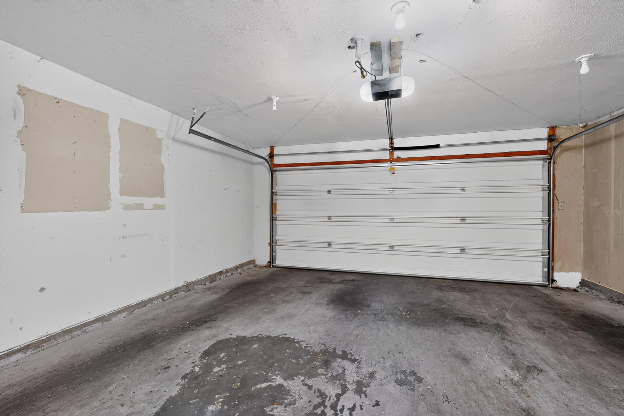 Photo 12 — 8217 NORTHRIDGE Avenue NE