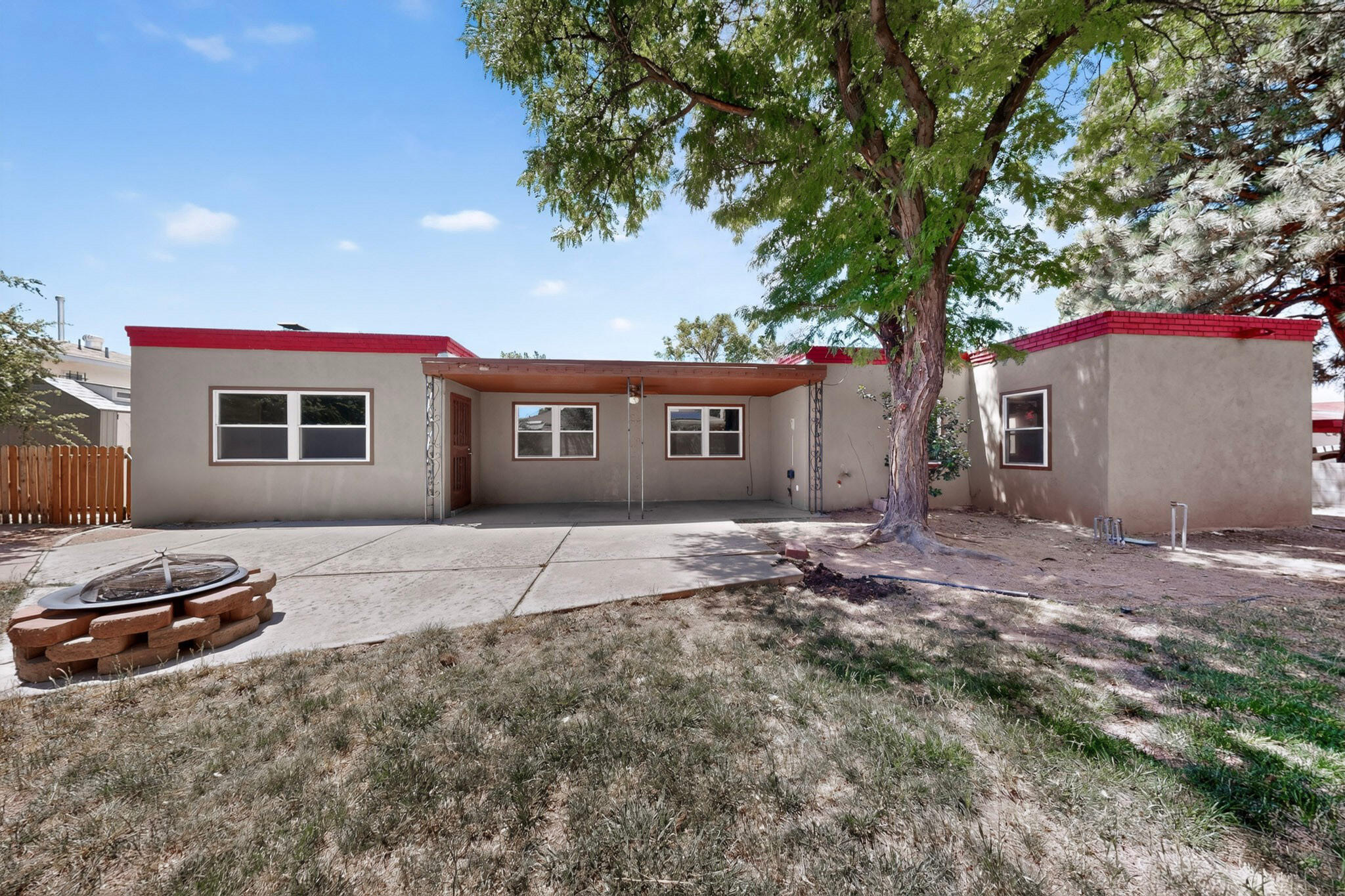 Photo 9 — 8217 NORTHRIDGE Avenue NE
